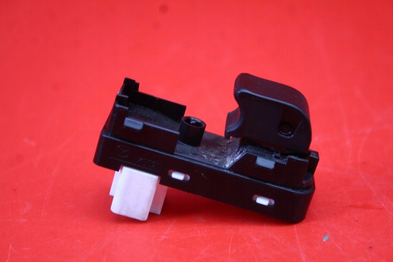 switch lifting windows right front K0021 MAZDA 3 3 III BM 13-16