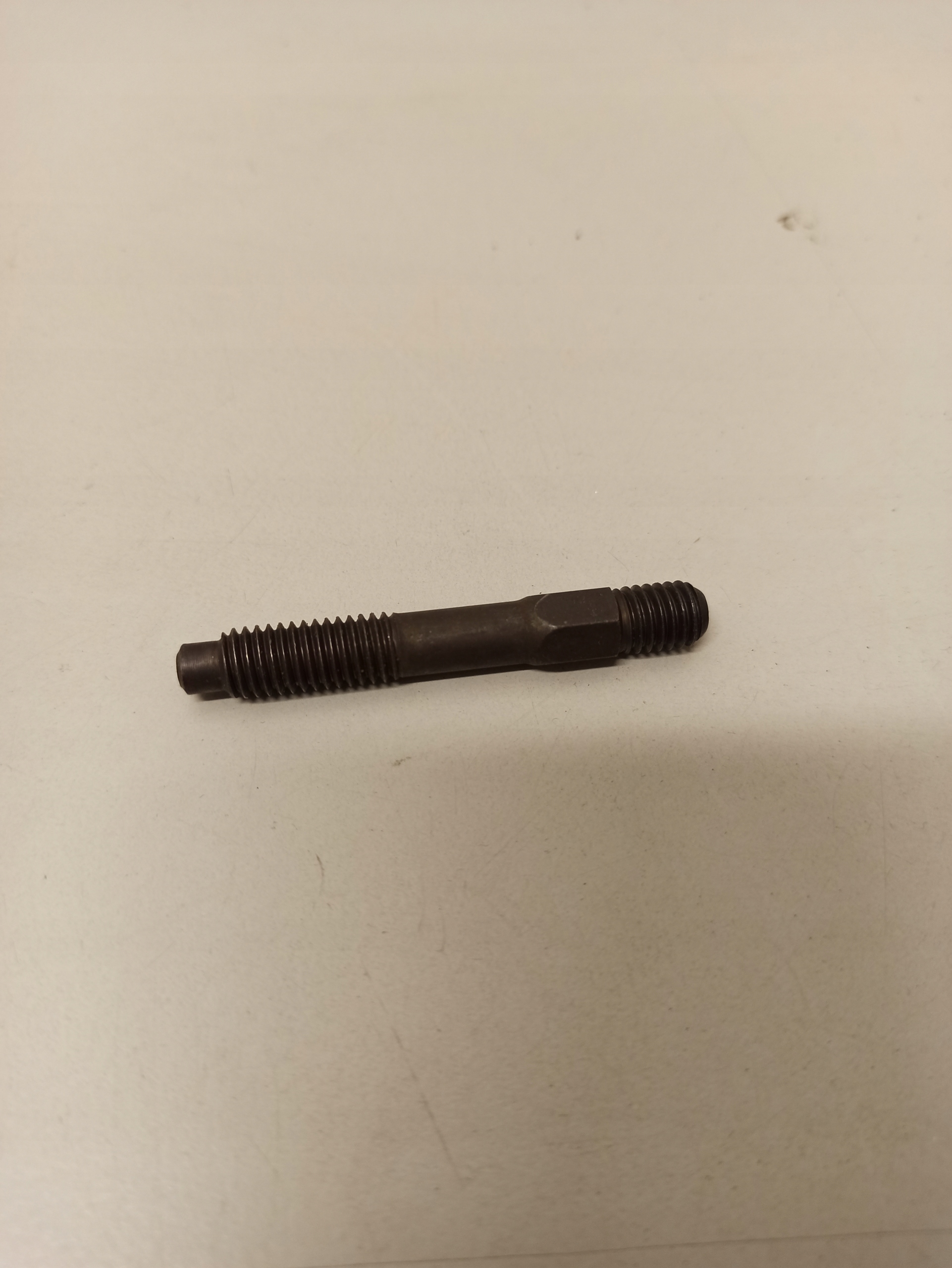 A1029900210 - Винт вентилятора Мерседес В102 А1029900210