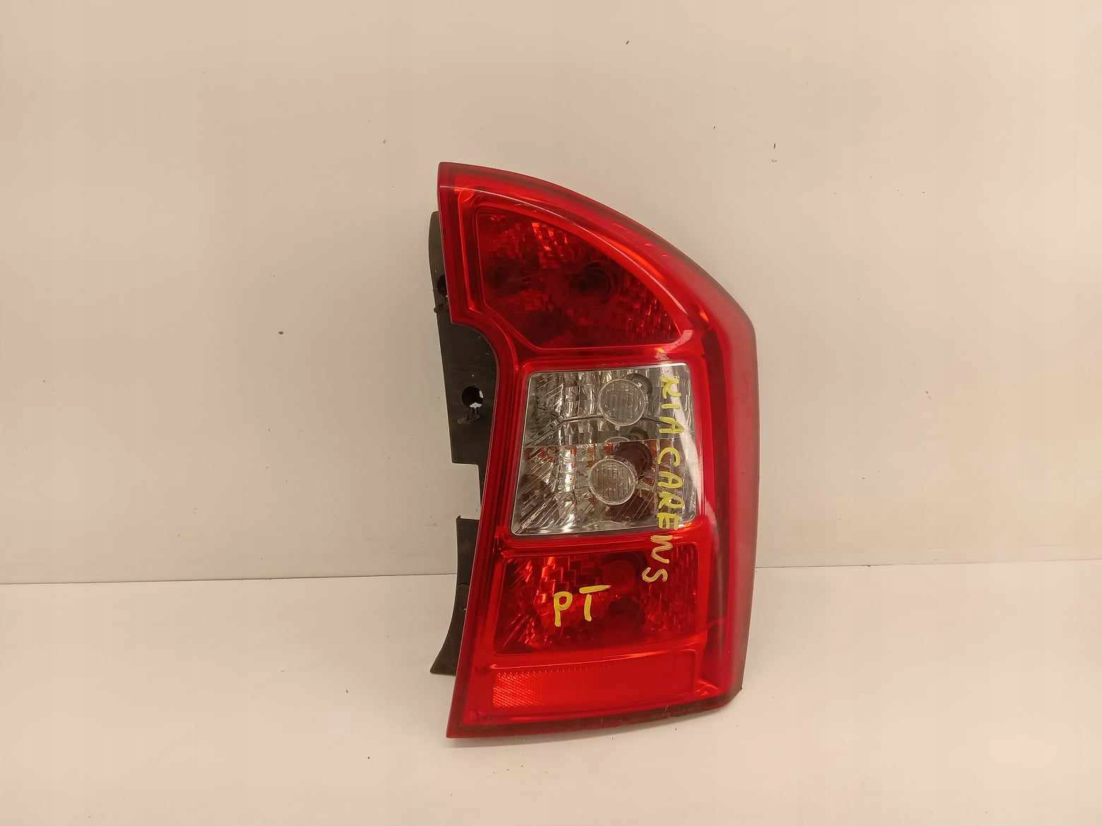 фонарь правый kia CARENS III 06-12