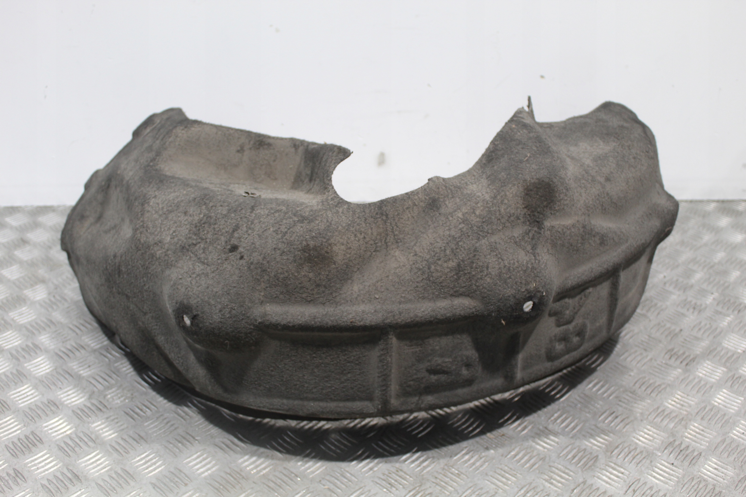 подкрылки задний правый BMW X1 E84 РЕСТАЙЛИНГ