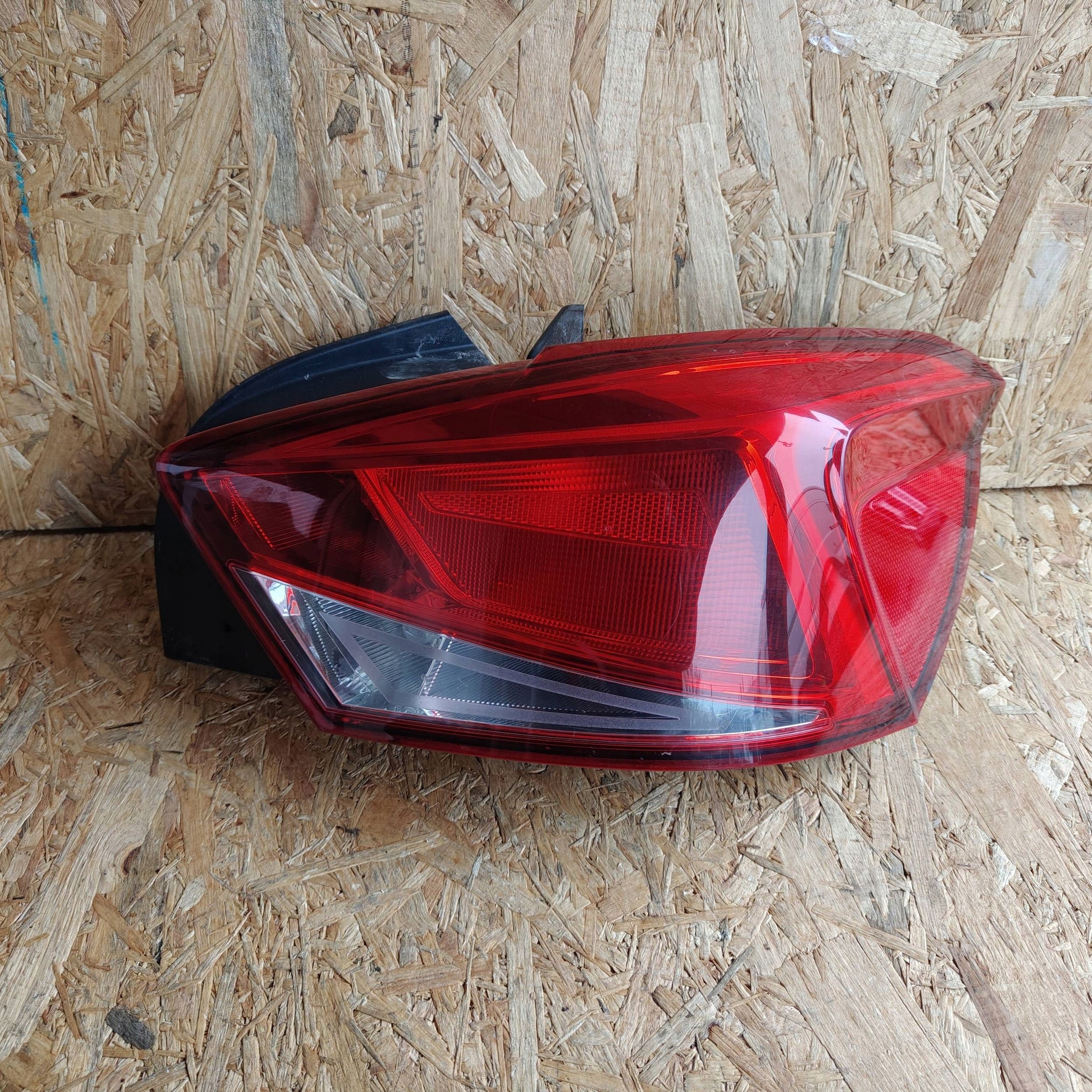 light rear rear part side right Seat Ibiza V (KJ)
