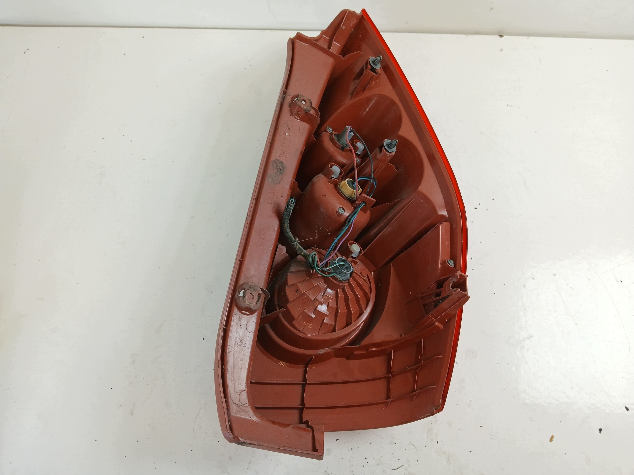 MAZDA 5 and CR light left rear part