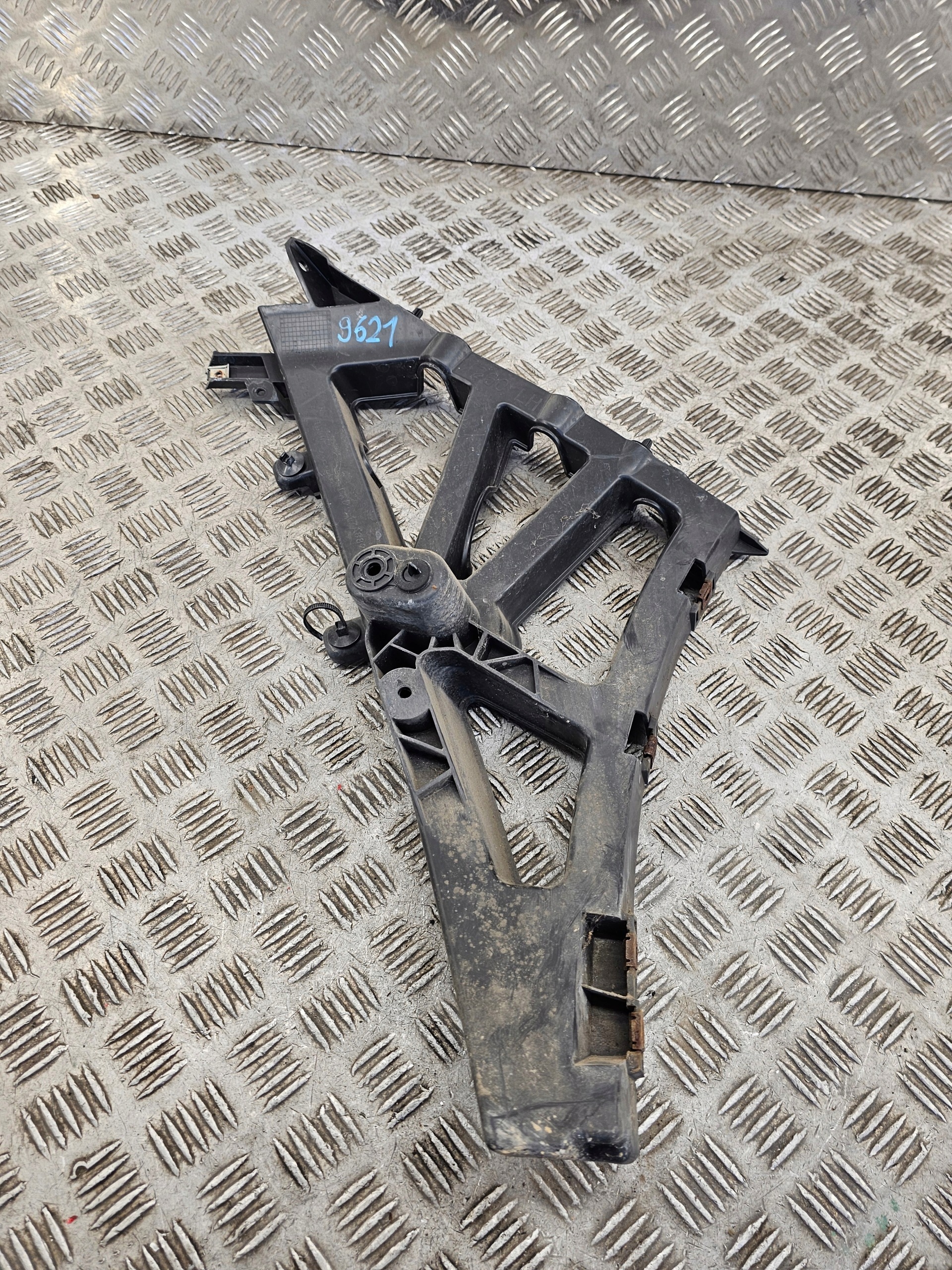 JAGUAR XF support bumper left rear part GX63-17A882-A