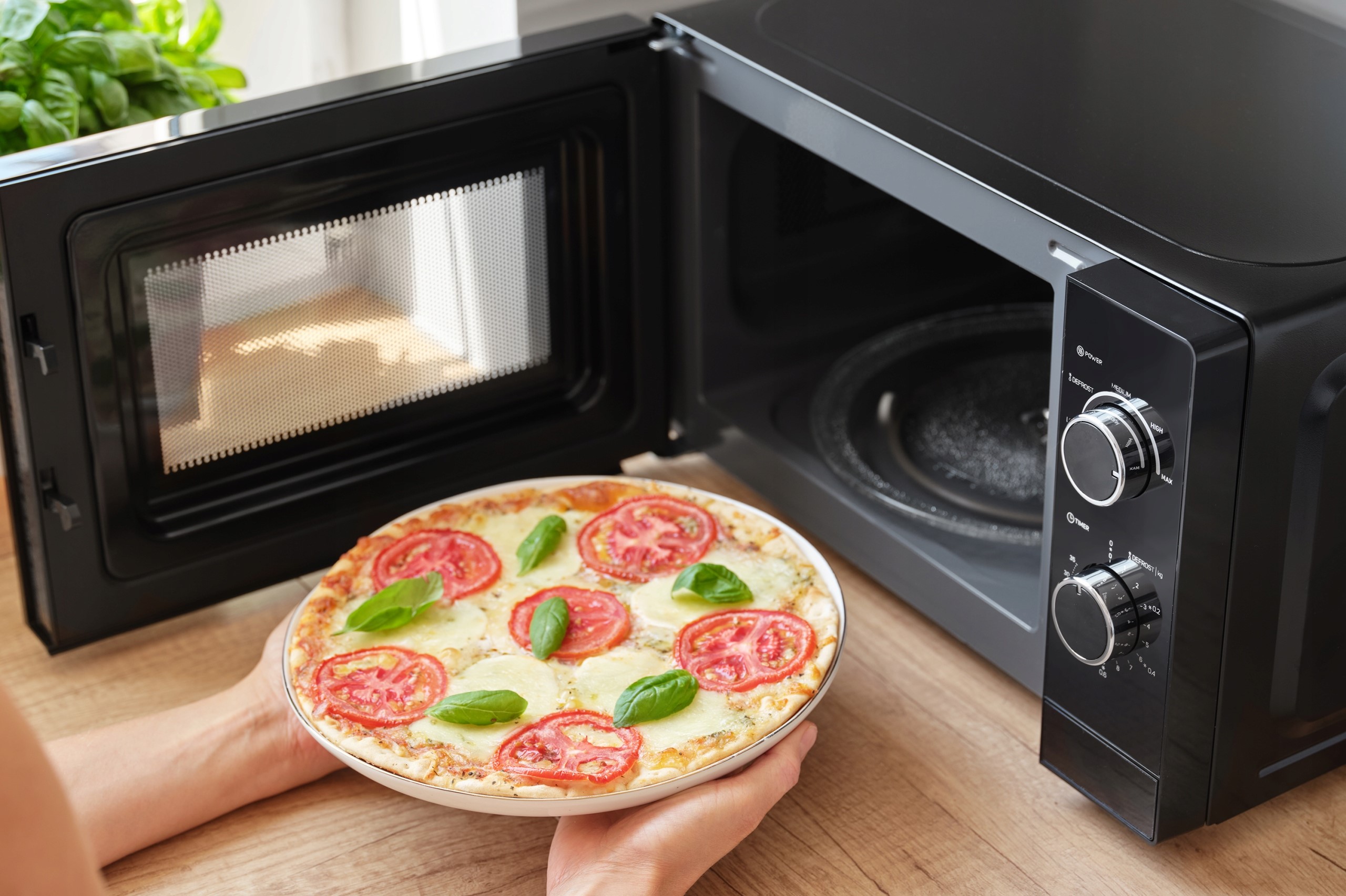 Mikrofalówka wolnostojąca Sencor 20l 5 programów Grill brak