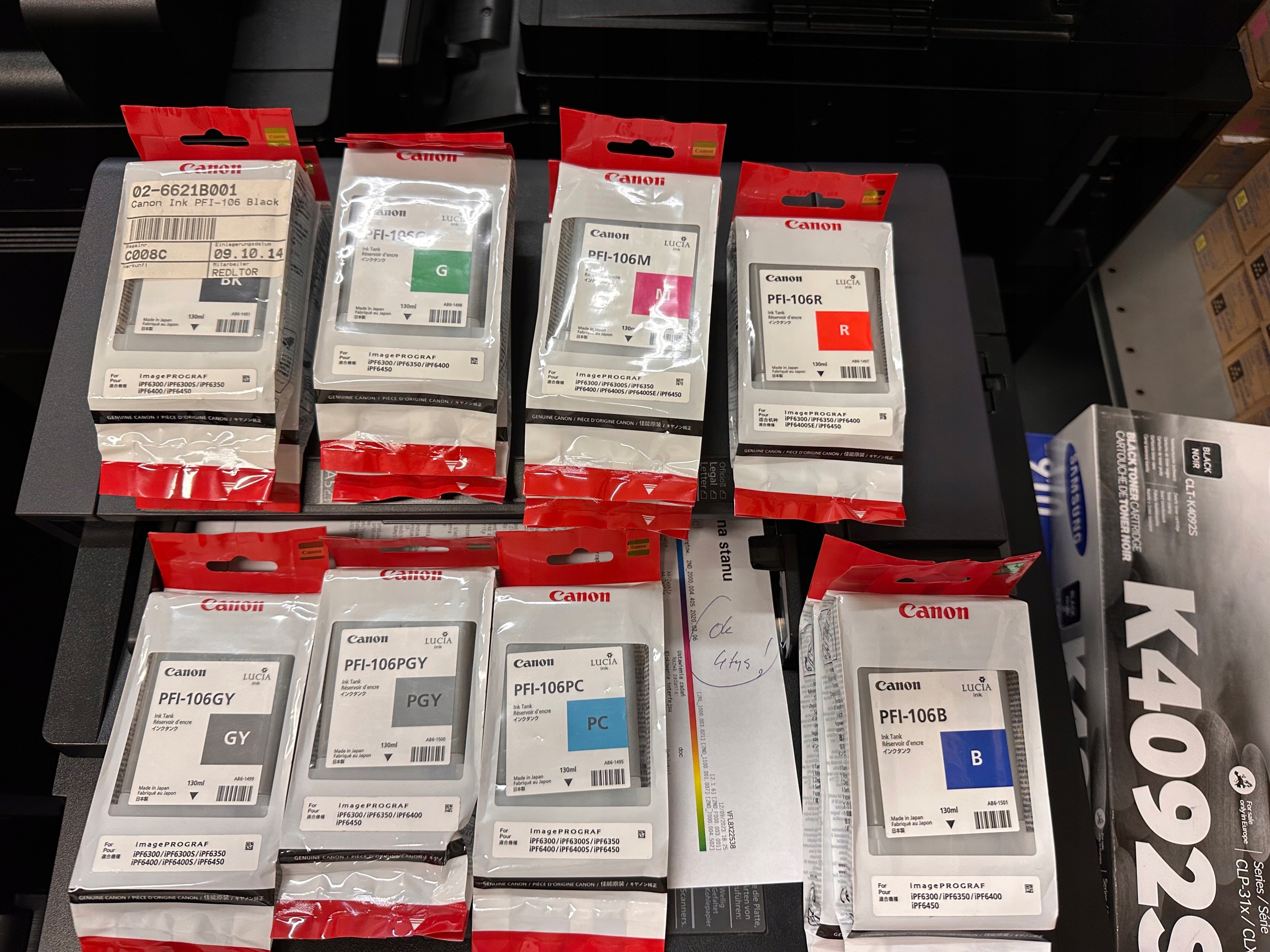 Inkoust Canon PFI-106 Pc azurový fotografický 130 ml