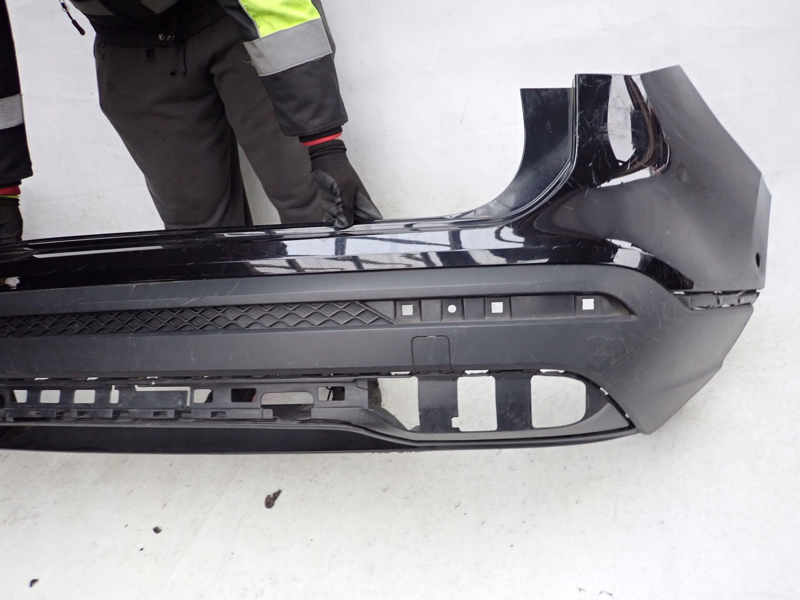 SEAT TARRACO 18- bumper rear part rear 6PDC