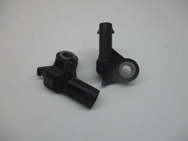 D09H-57KCO - Fiat 124 spider MX-5 датчик удара D09H 57KCO