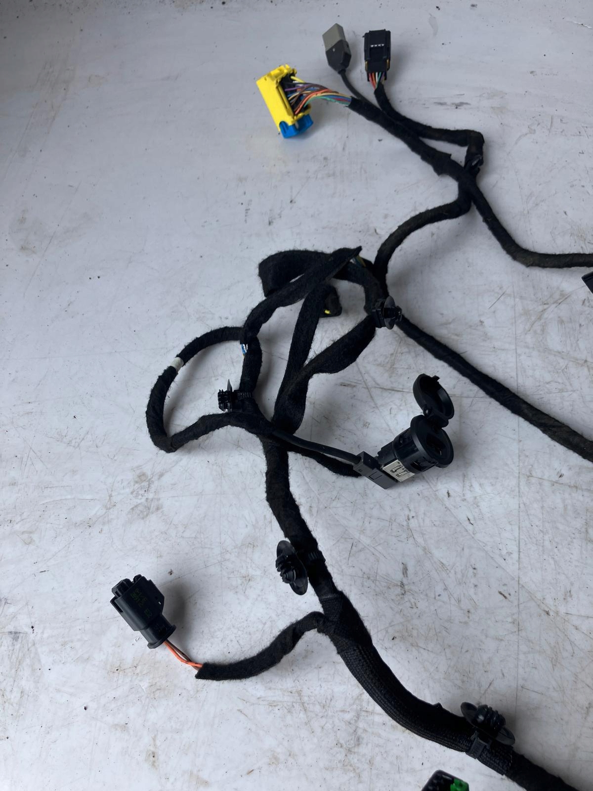 wiring bundle TUNELU SRODKOWEGO adapter USB CITROEN DS5