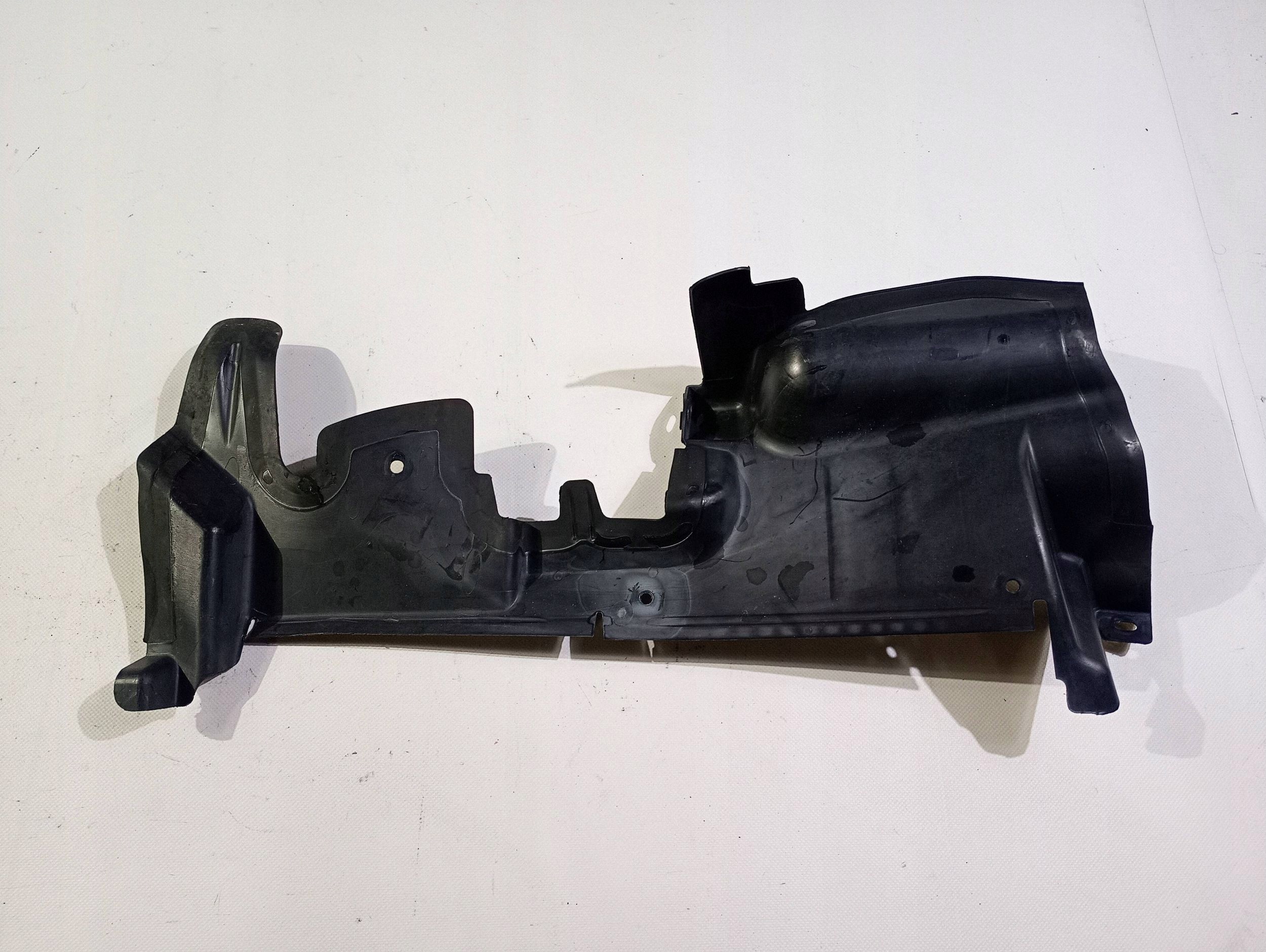 air duct air line drain air right side Dodge Charger 2015