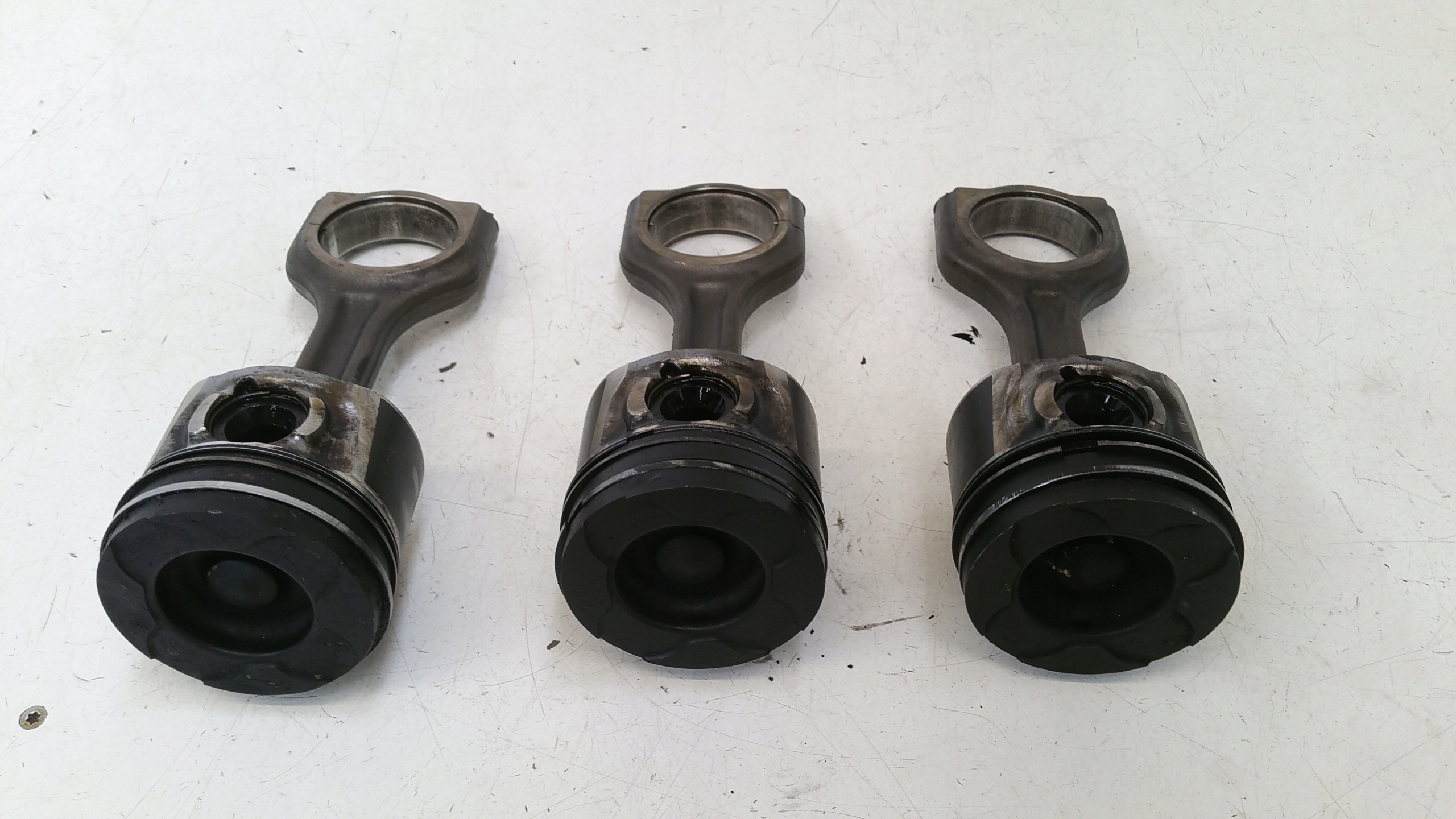 piston connecting rod Ford Focus MK2