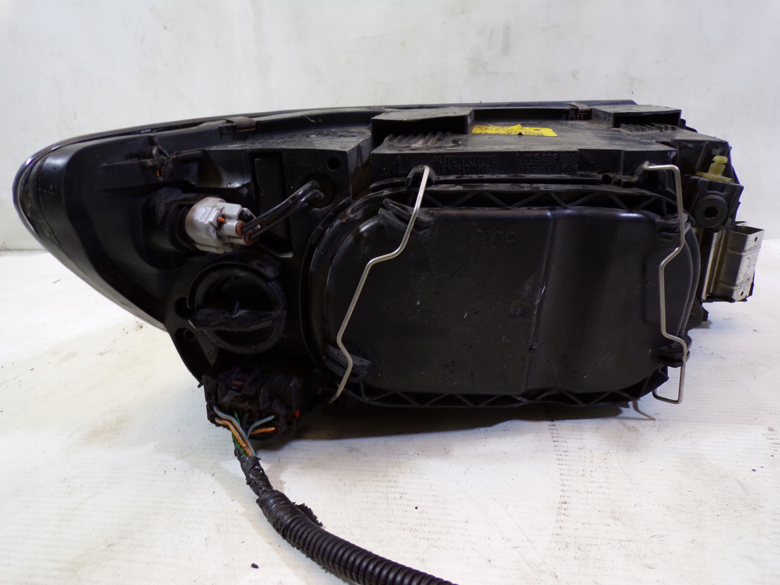 light front front left VOLVO V50 (2)