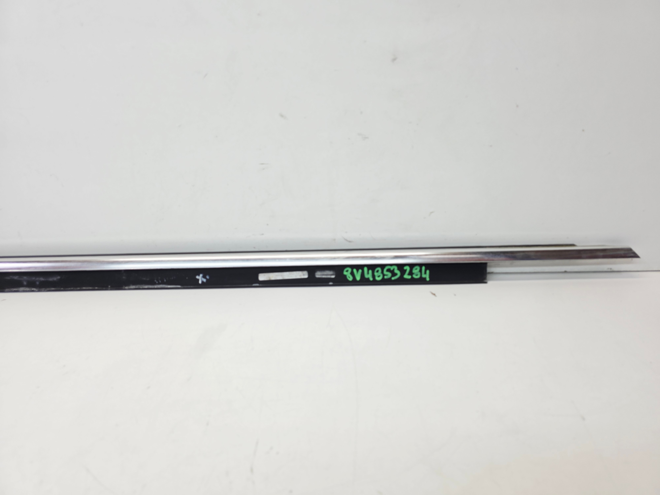 moulding dust SZYBE right front AUDI A3 8V SPORTBACK 8V4853284