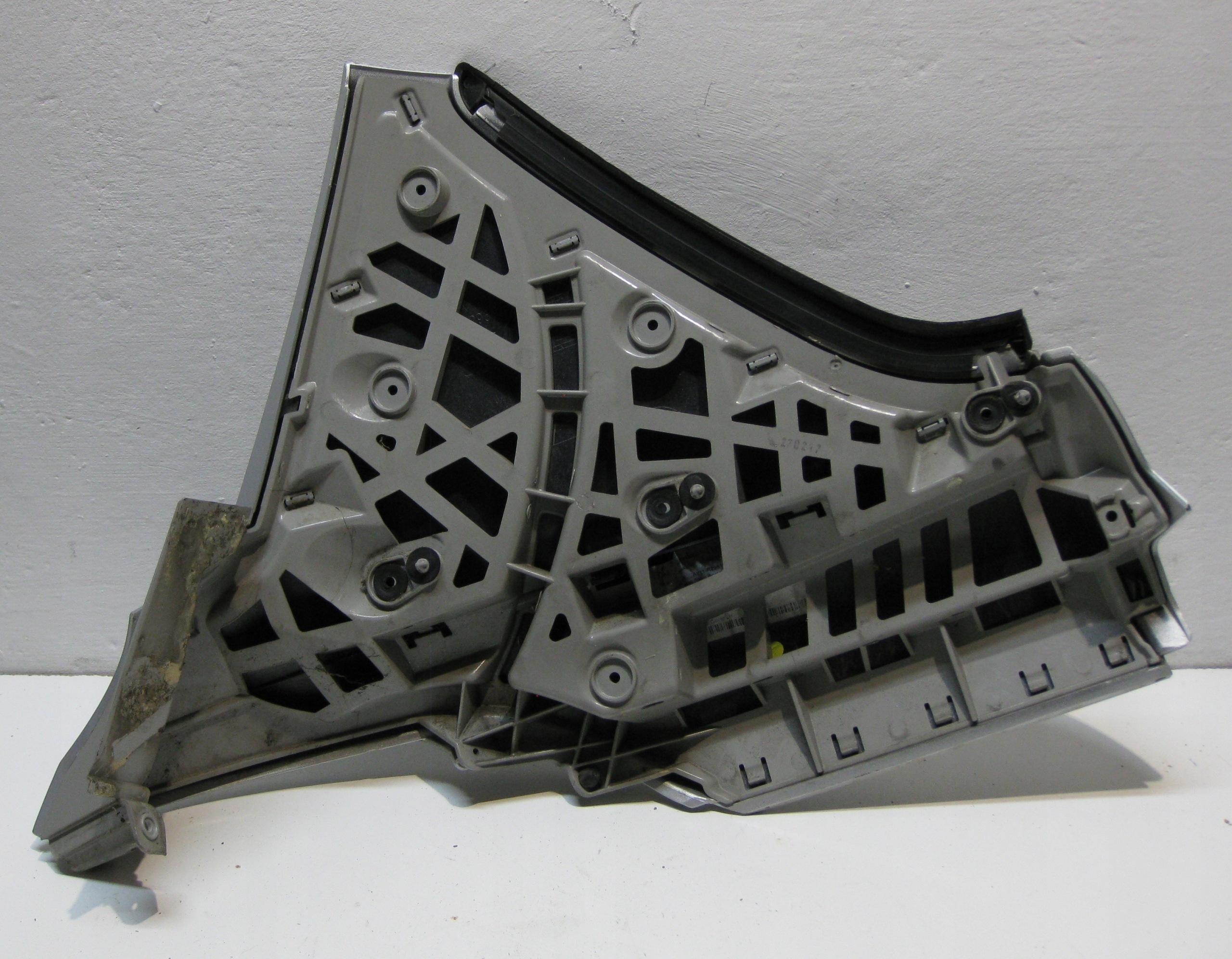 FORD B-MAX 13R 1.0EB Couverture Aile Gauche Arrière Support plaque AV11R29613AA