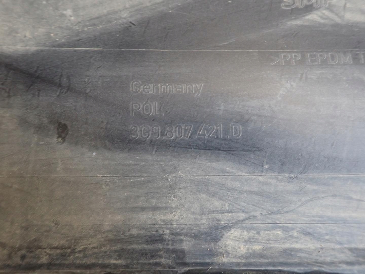 bumper rear part rear VW PASSAT B8 LIFT 2019- KOMBI 3G9807421D