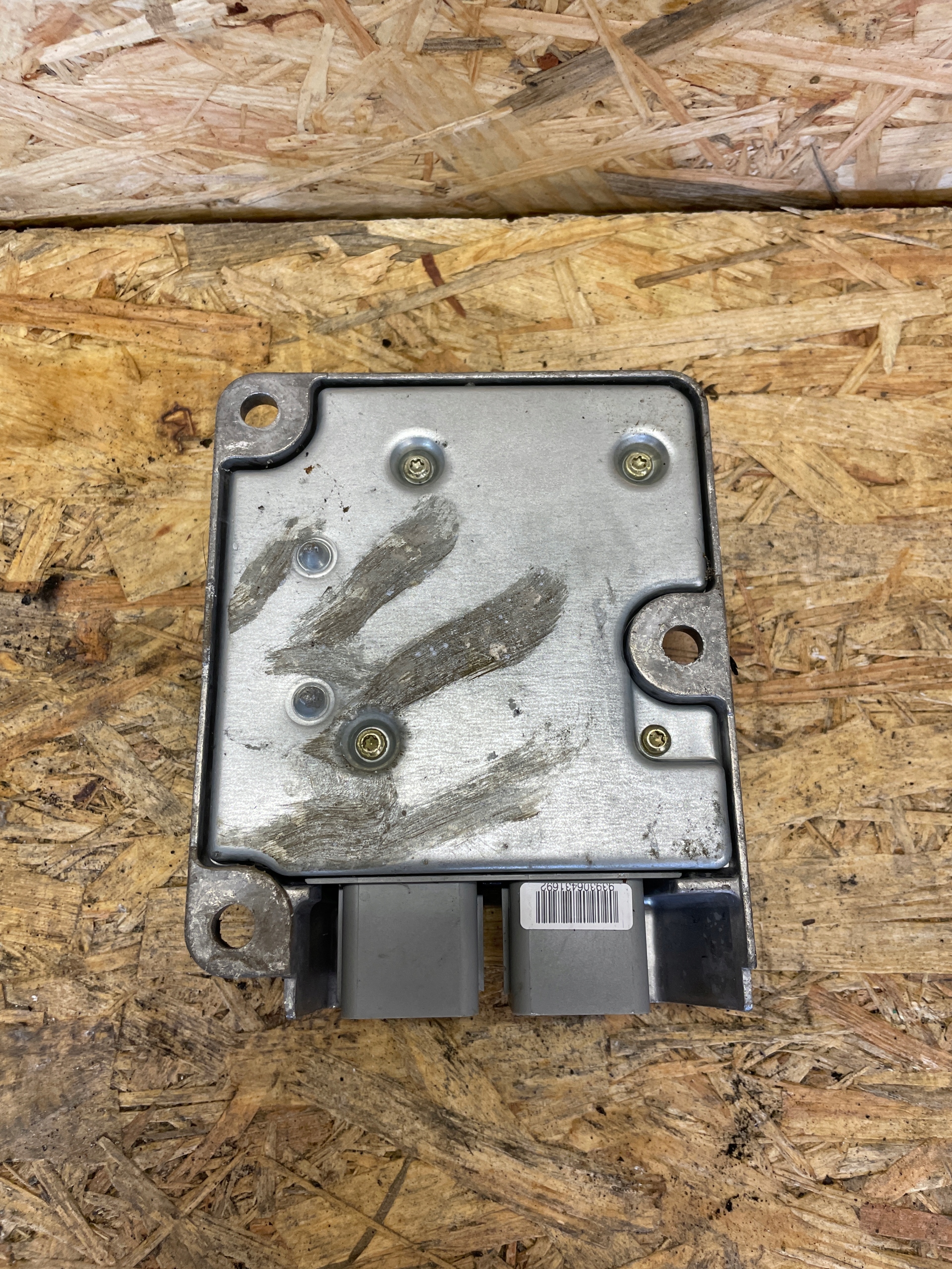 MODUŁ SENSOR AIRBAG JEEP GRAND CHEROKEE 56010425AJ Numer katalogowy części MODUŁ SENSOR AIRBAG JEEP GRAND CHEROKEE 56010425AJ