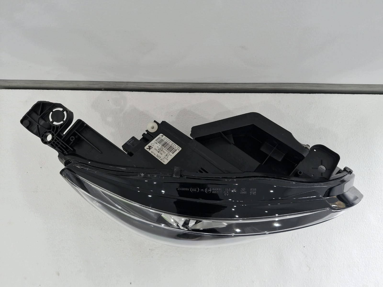 light right Peugeot 308 T9 FULL LED
