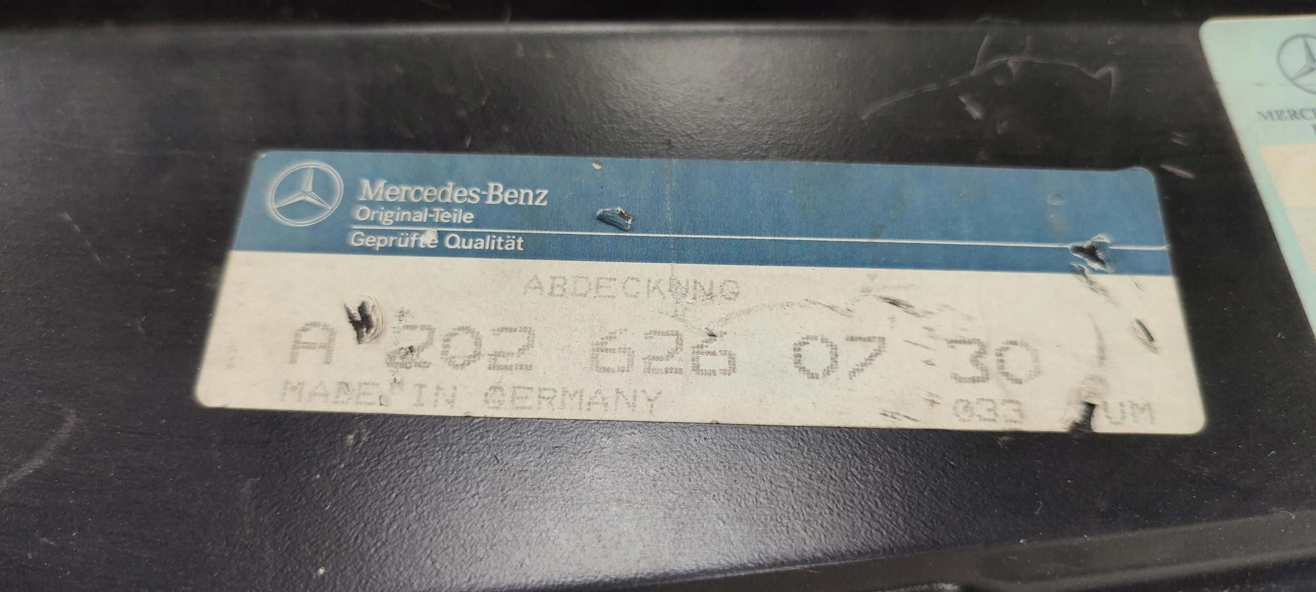 kryt PANEL levý předek MERCEDES-BENZ C-KLASA W202 / A2026260730
