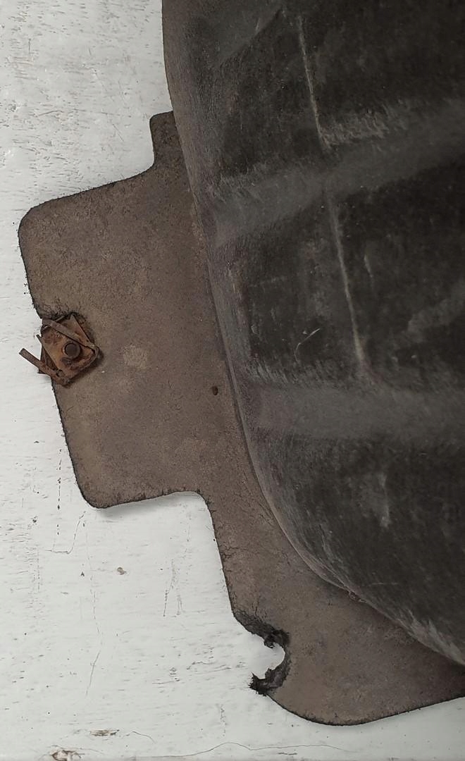 NADKOLE PRAWY TYŁ TYLNE ASTON MARTIN RAPIDE Typ samochodu Samochody osobowe