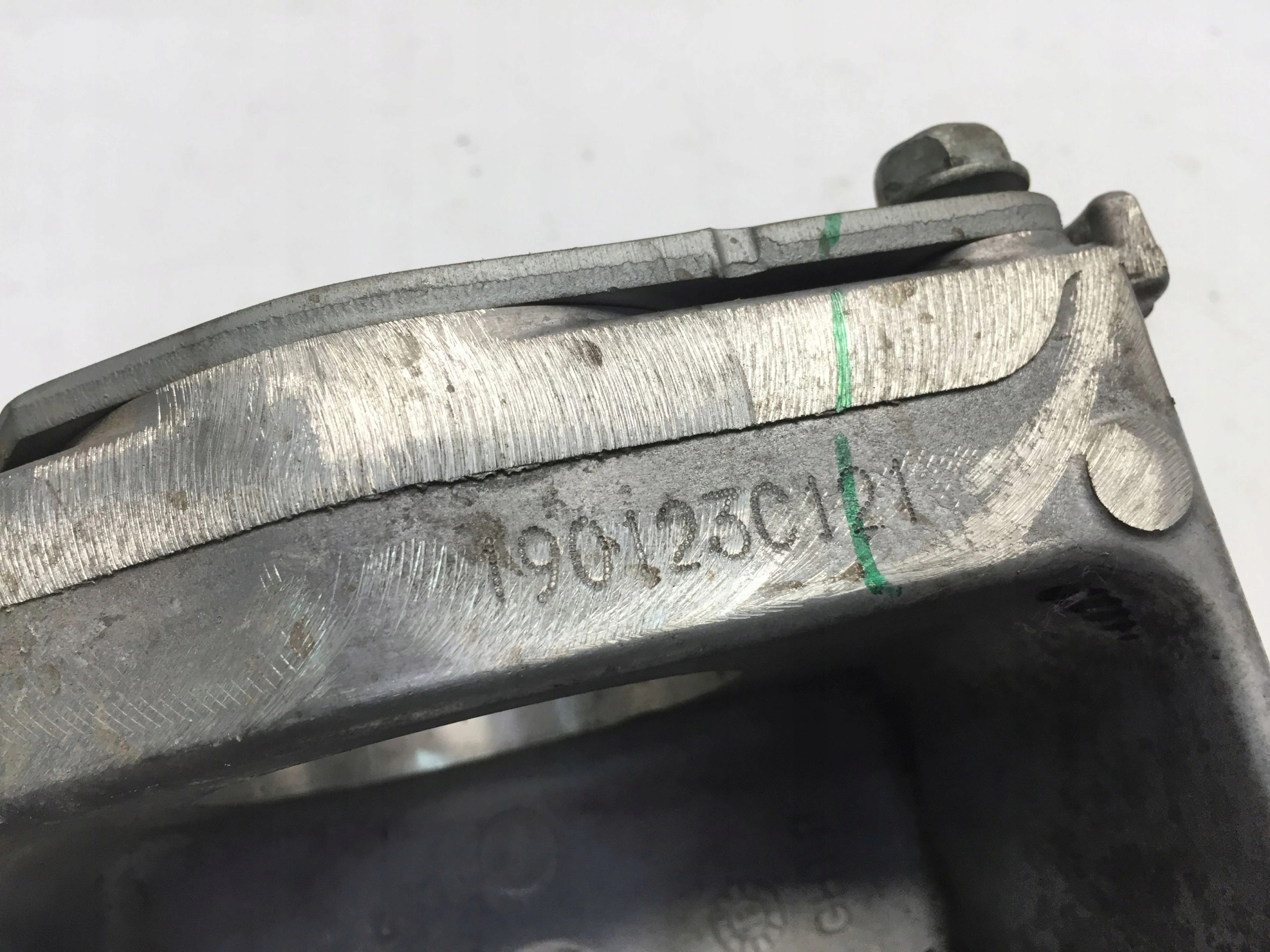 MITSUBISHI L200 V 2 4 MOCOWANIE WSPORNIK POLOSI Car type 4x4 SUV