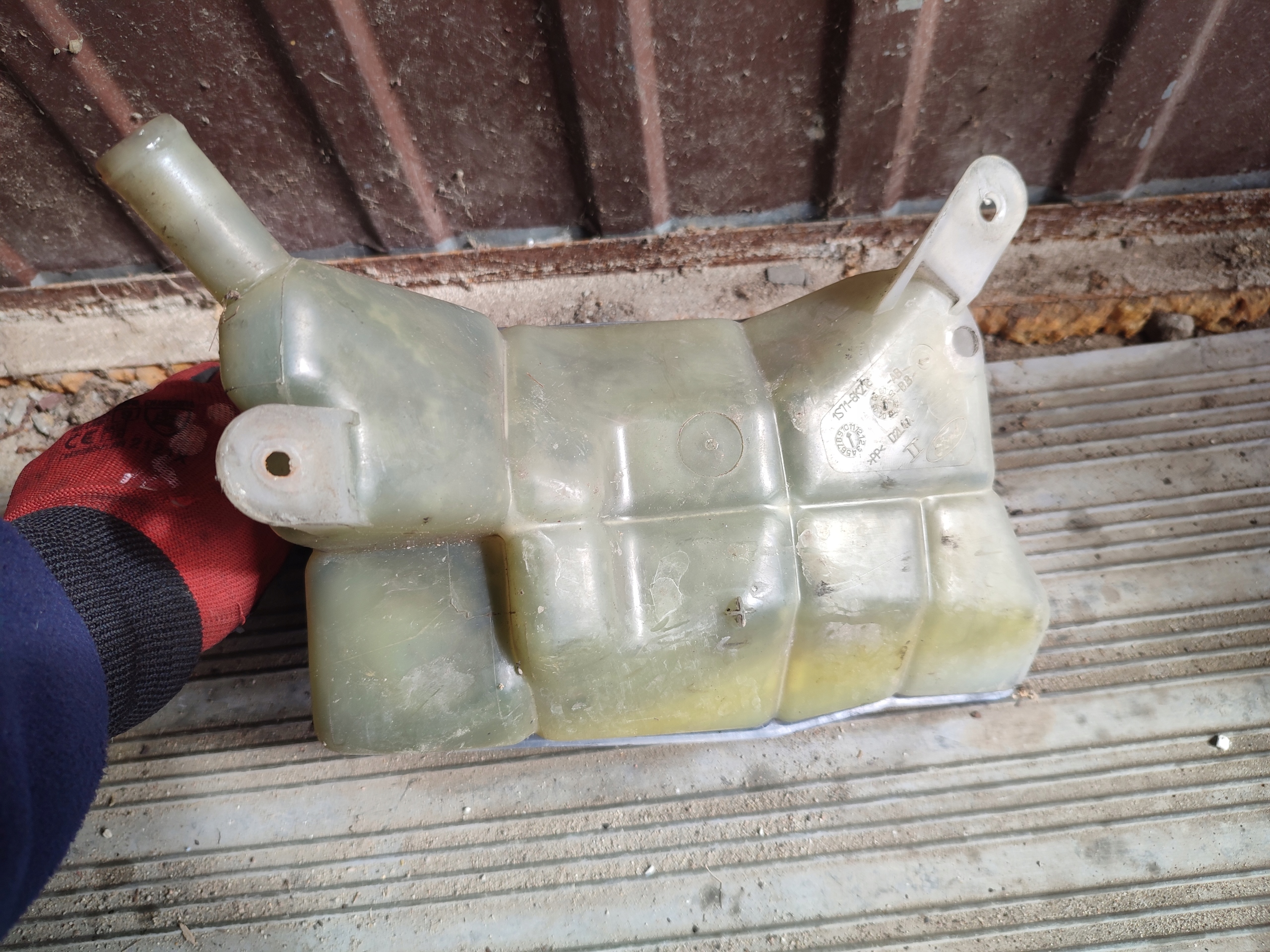 SCHEIBENWASCHBEHÄLTER FORD MONDEO MK3 1S71-8K218