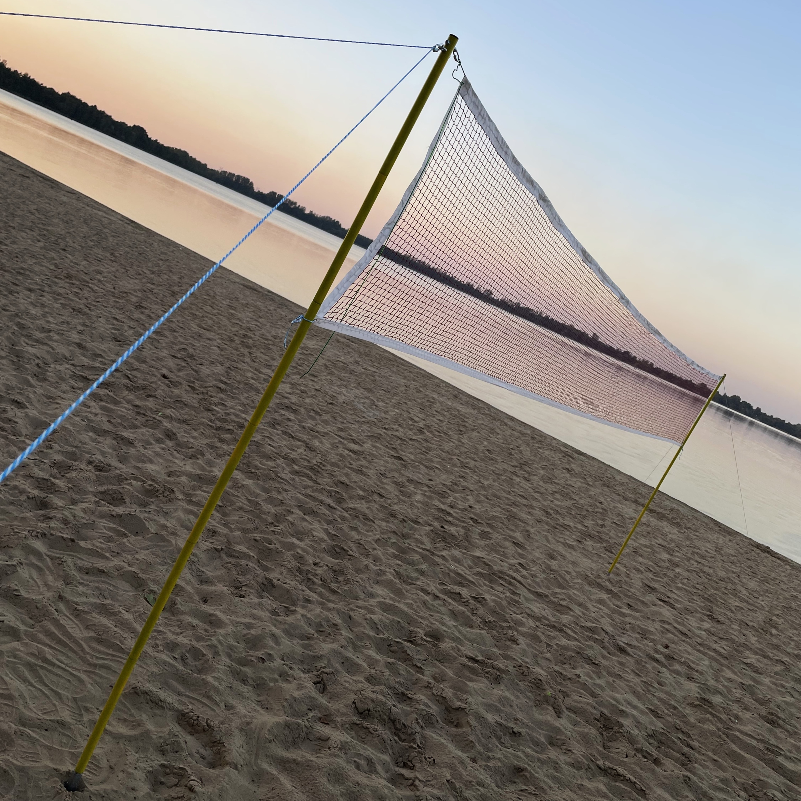 Clever Leon ZESTAW DO SIATKÓWKI BADMINTONA TENISA SIATKA + SŁUPKI, NA PLAŻĘ Wysokość siatki 2 m