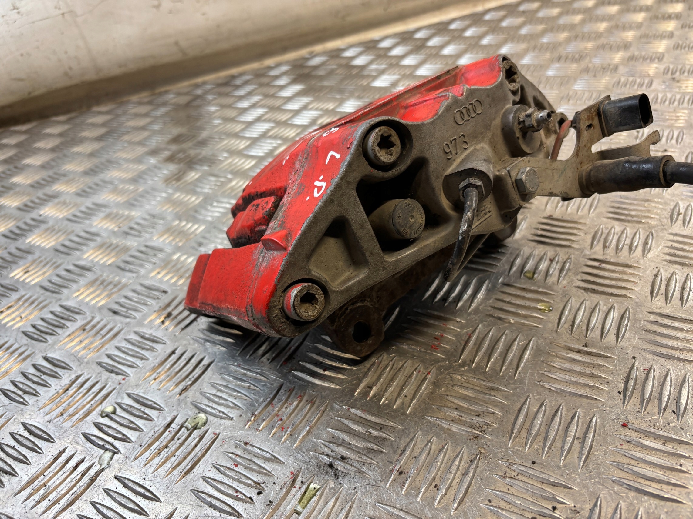 caliper brake left front Audi A6 C6 przedlift 3.2 V6 ATE