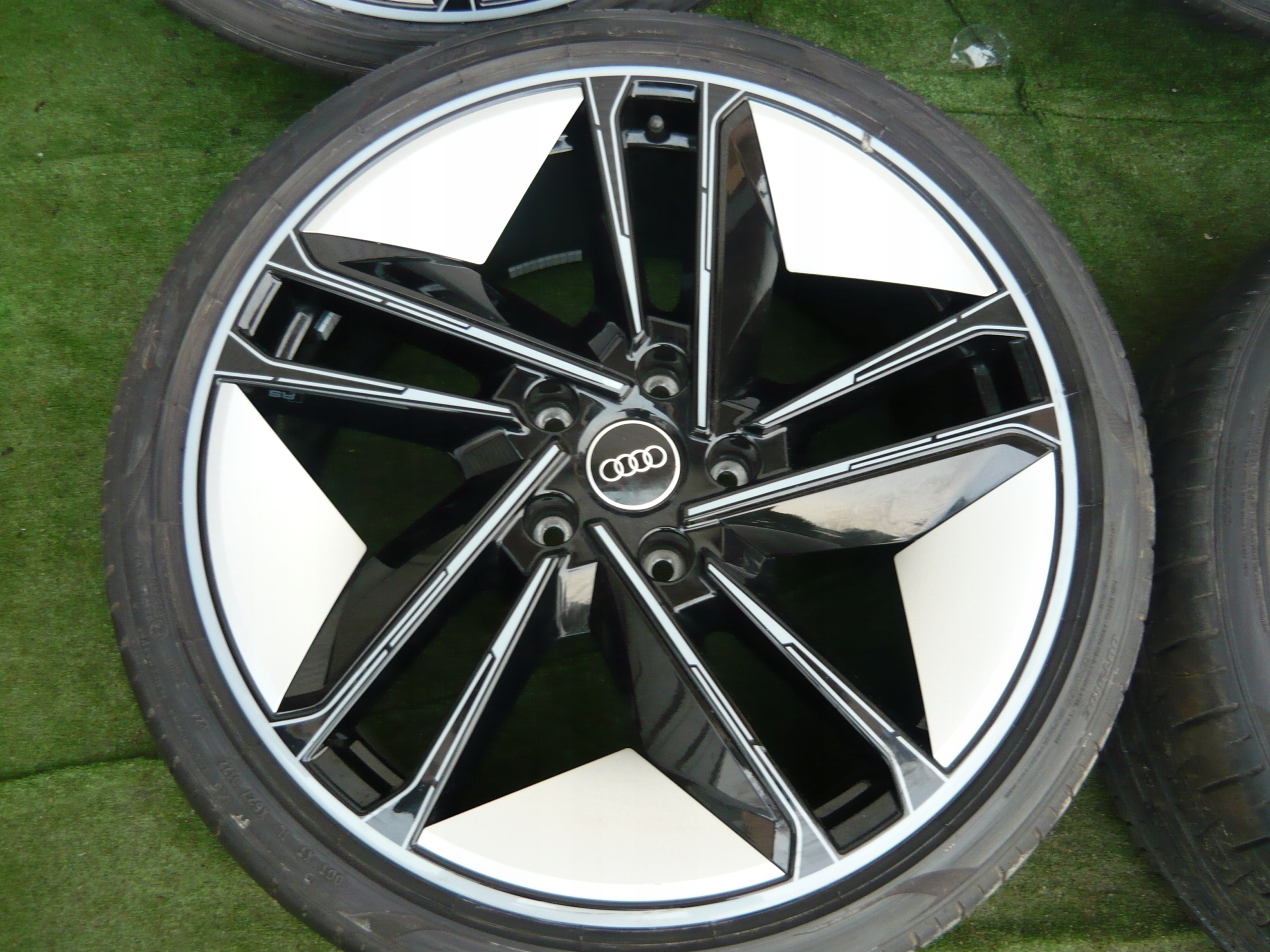 4× Обід алюміній Audi OE Е-ТРОН 9.5