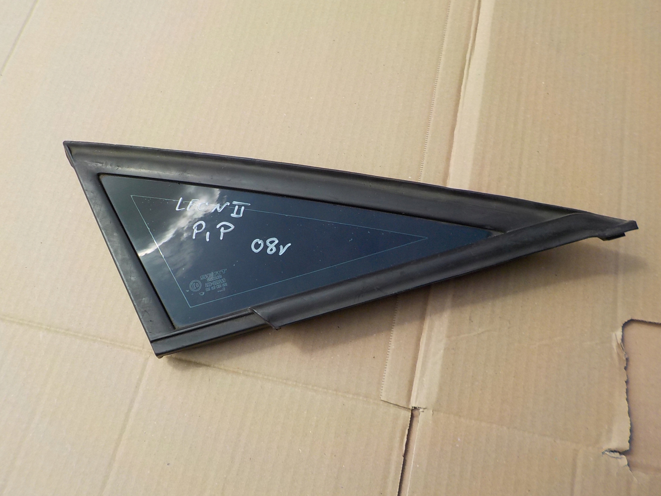 Vitre Droite Avant seat leon II 2008r