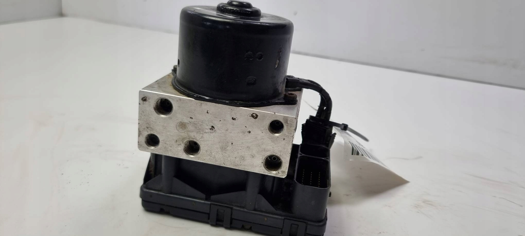 pump ABS brake P52128675AA JEEP CHEROKEE