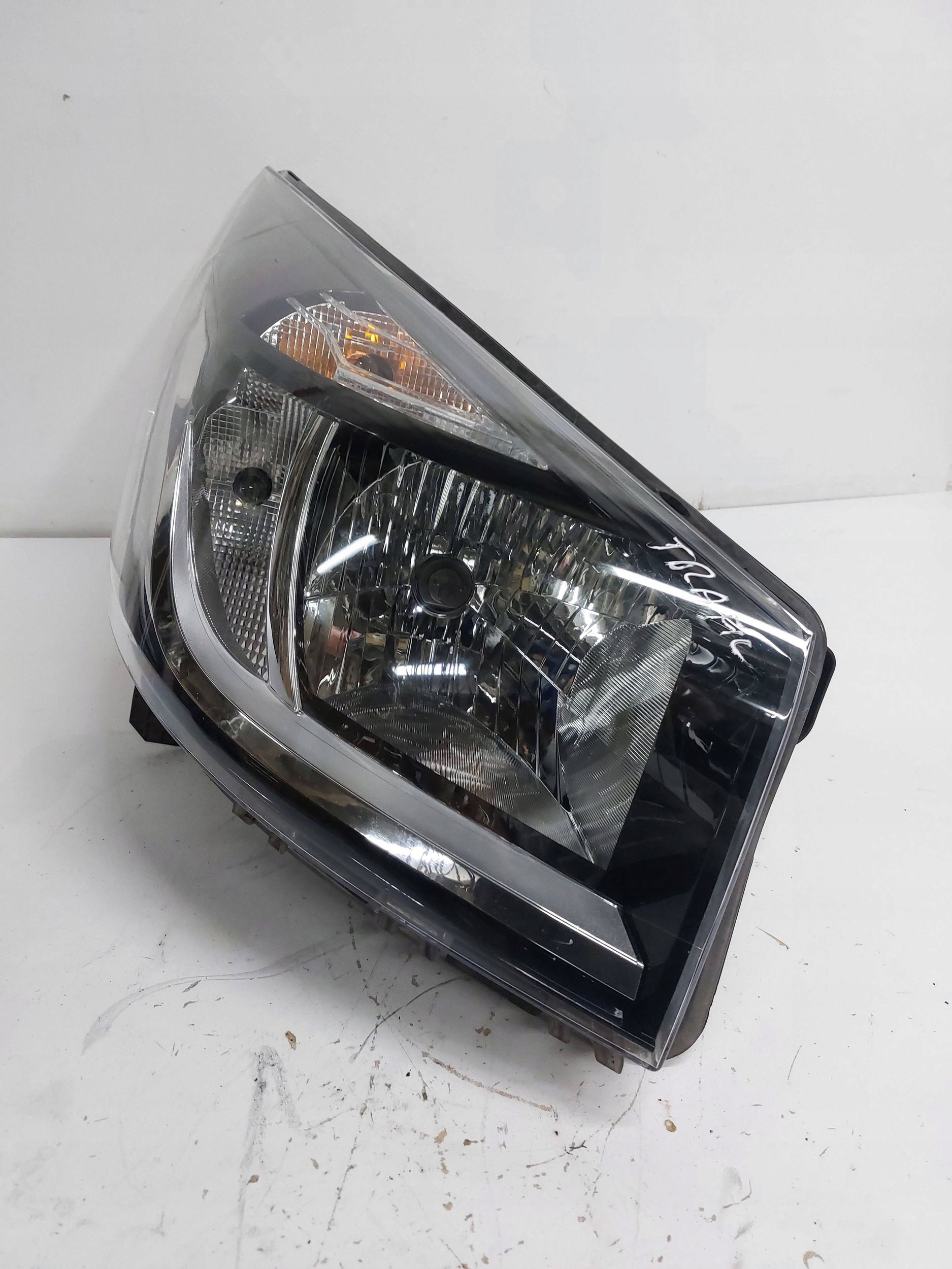 RENAULT TRAFIC III 3 14r> light right front front 260109424R EUROPA