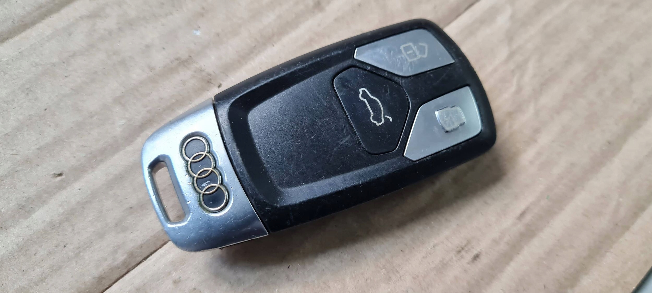 A4 B9 8W key PILOT 4M0959754T A5 8W Q7 4M