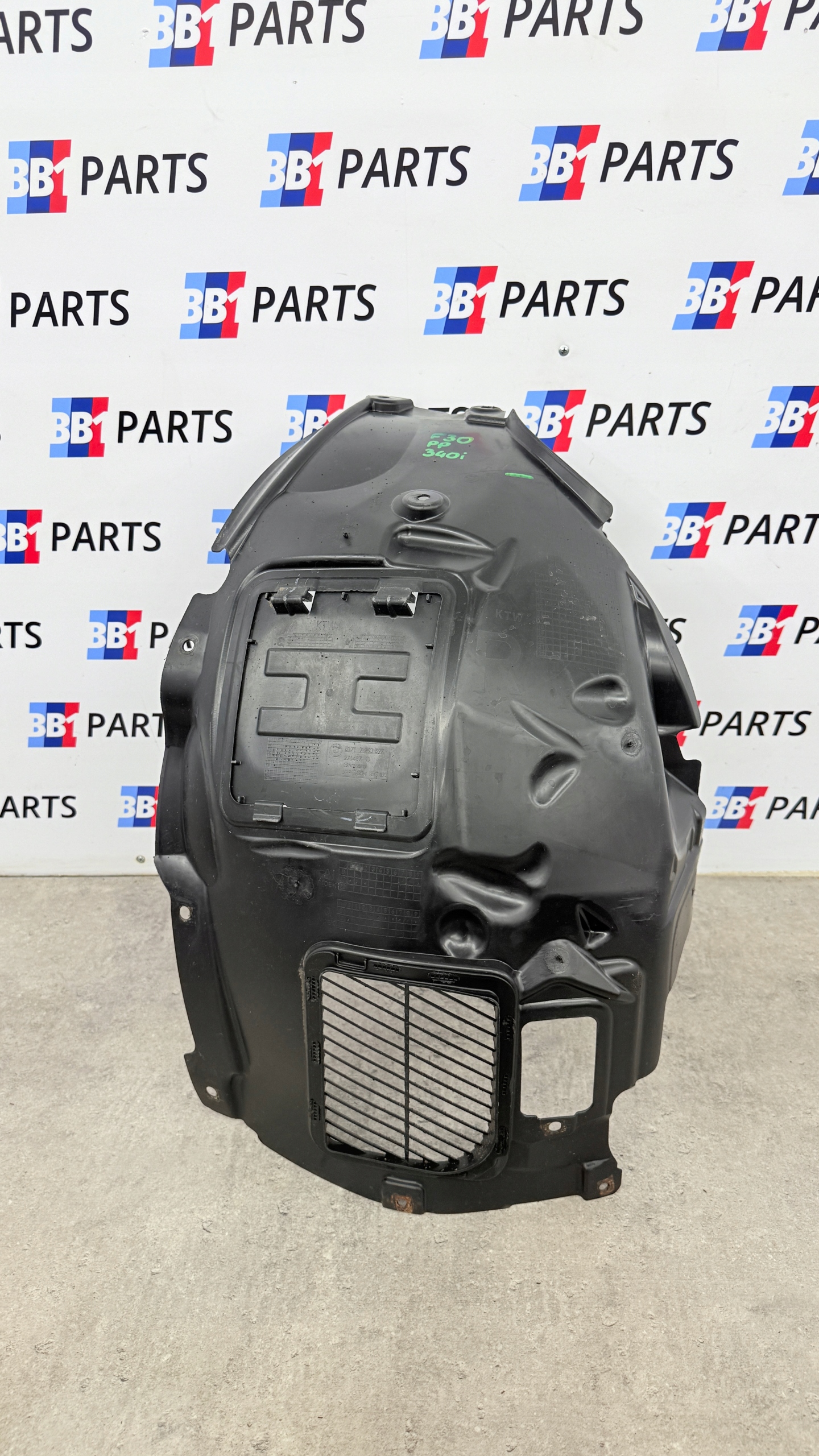 BMW F30 F31 mudguard right front front 340I 7260728