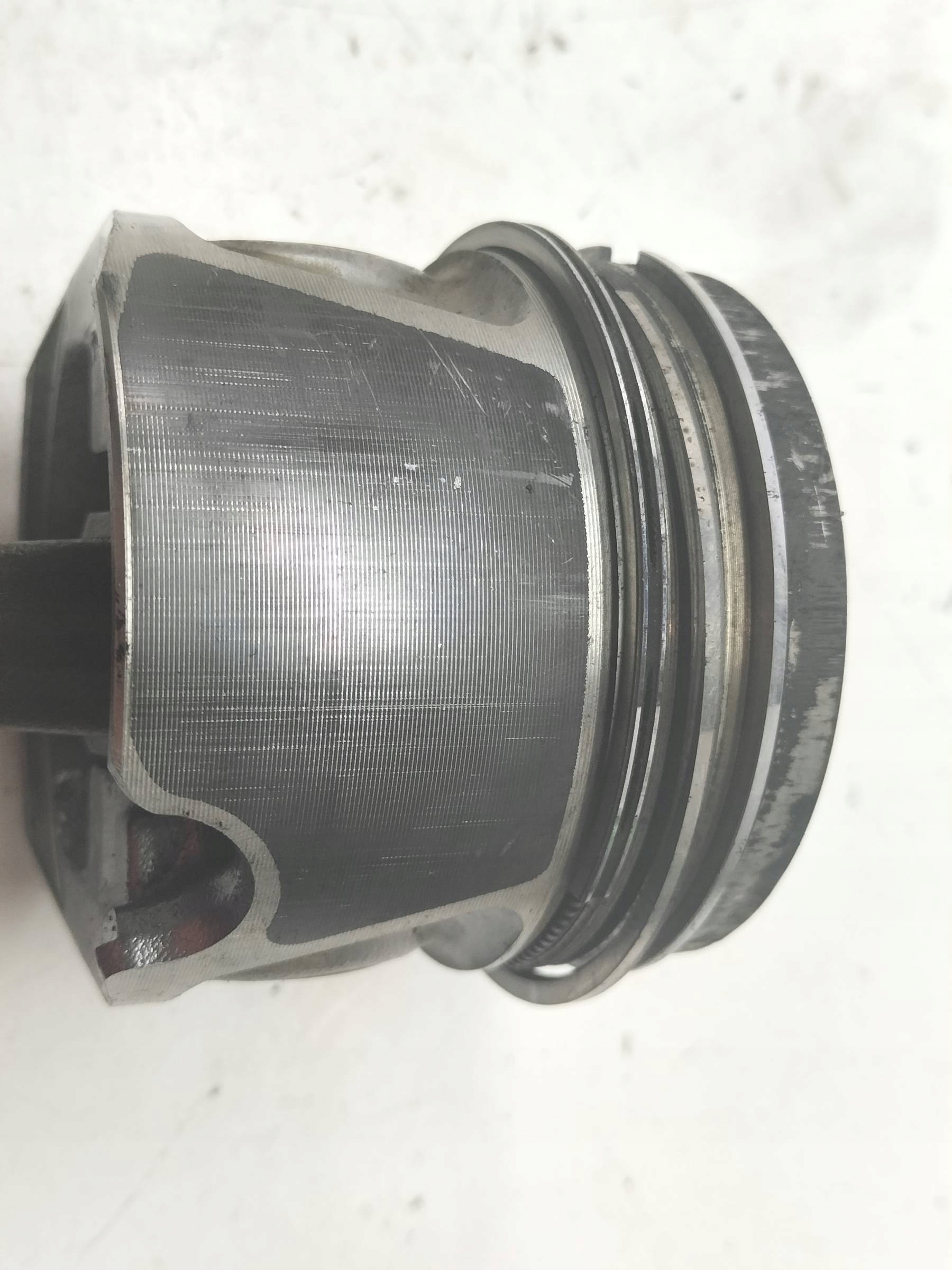 piston connecting rod 2.0 TDI Audi A4 III (2004-2008) B7