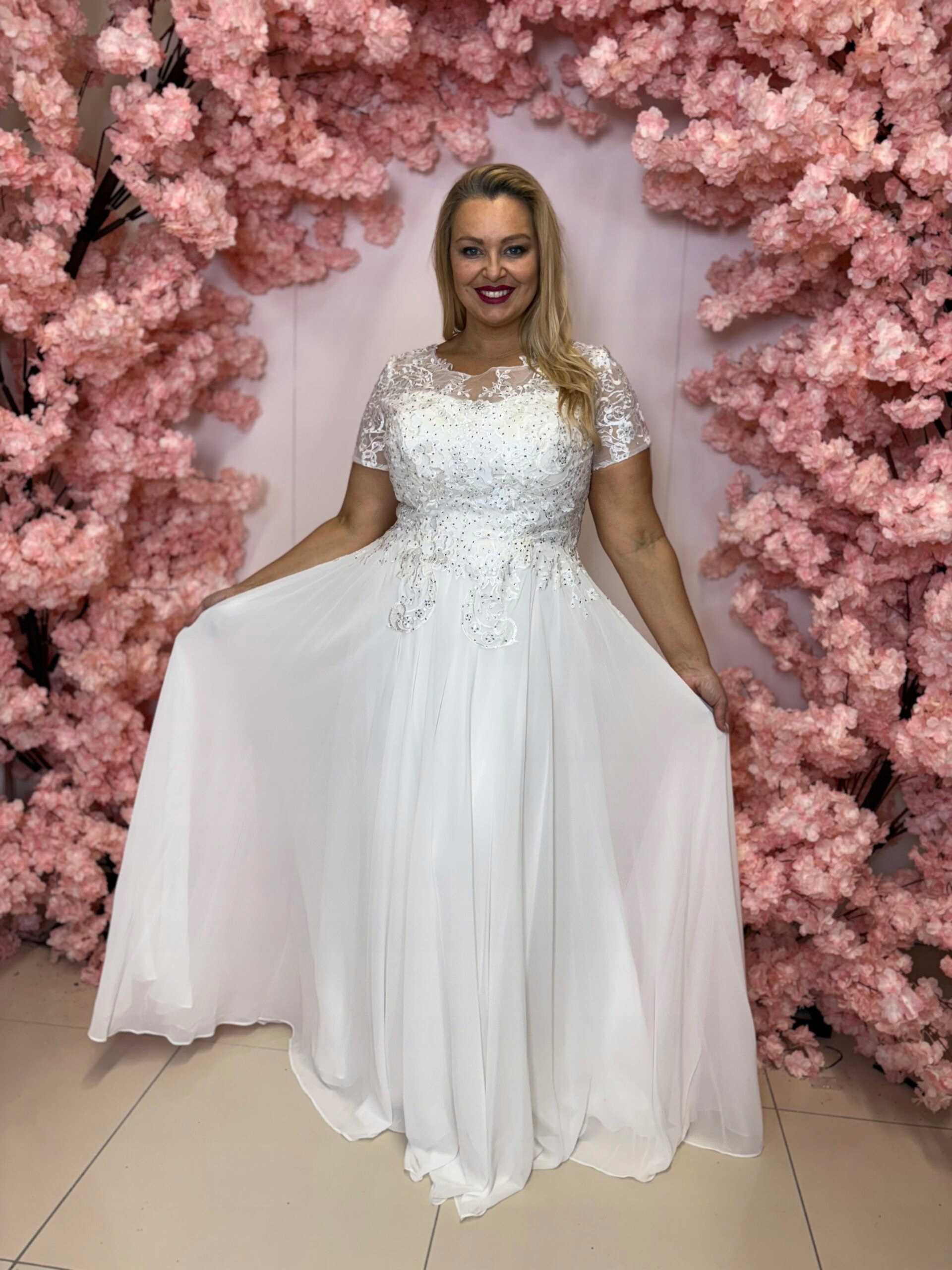 Šaty Diva Dlouhá Svatební Bílá 48