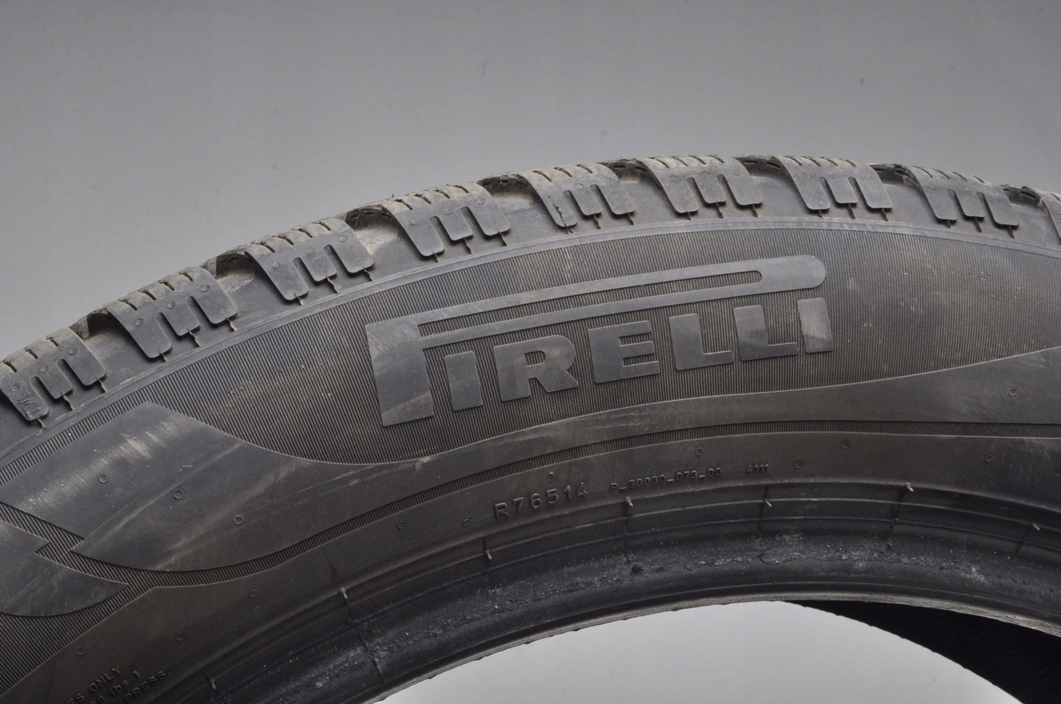 1X OPONA PIRELLI SCORPION WINTER 2 225/55/R19" 2023R Liczba opon w ofercie 1 szt.