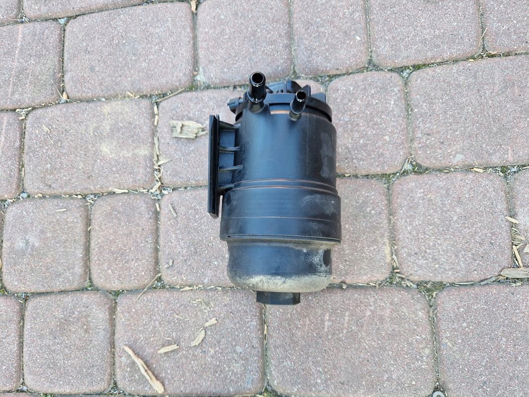 poklopač filtera goriva Opel Insignia B 84428489