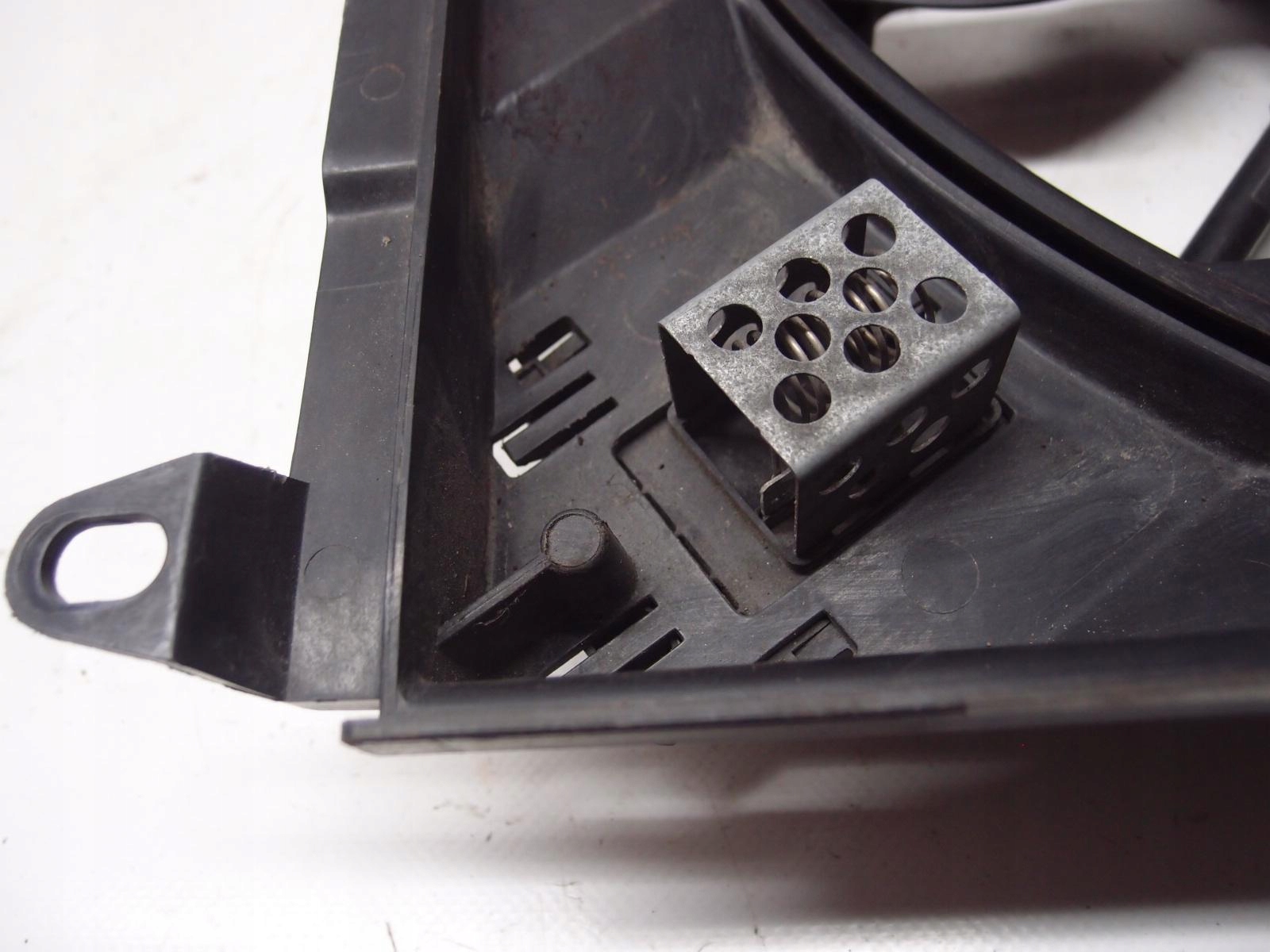 WENTYLATOR CHŁODNICY RENAULT MEGANE IV 214816117R Producent części Renault OE