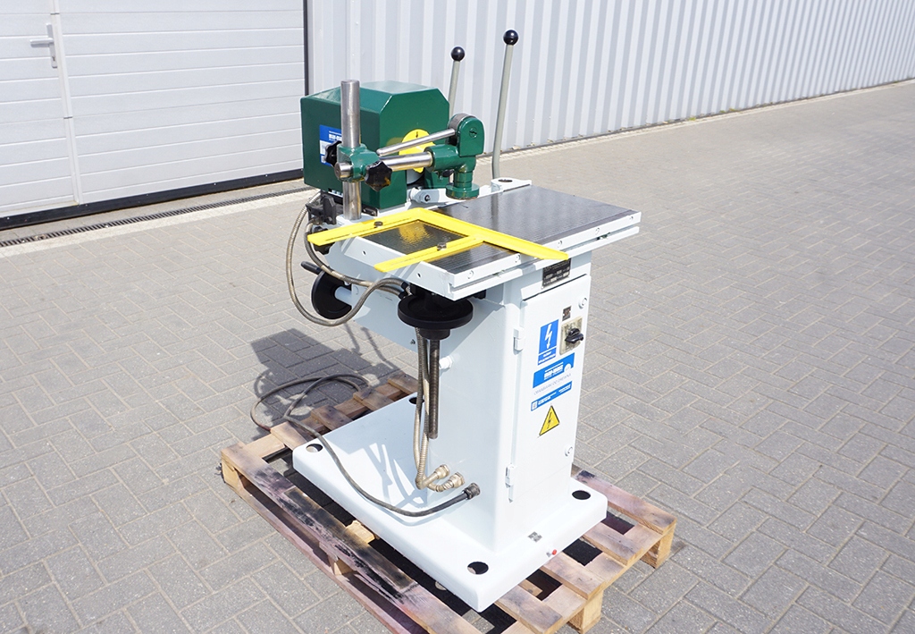 WIERTARKA POZIOMA do DREWNA PEMAL MALBORK DWMA-25 MOC: 2,2kW Kod producenta 7339