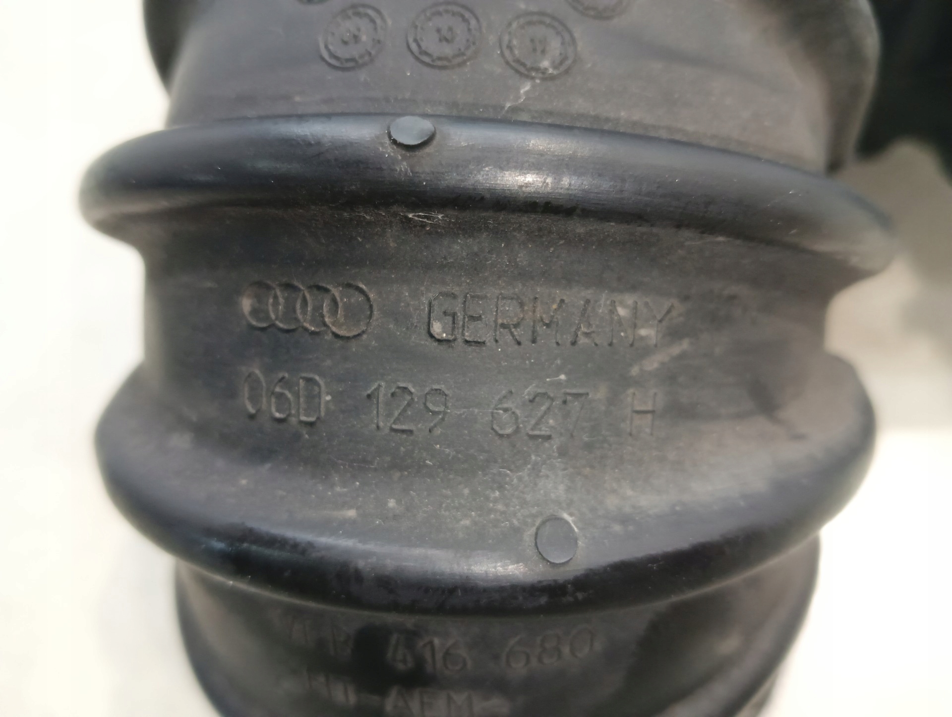 pipe DOLOTU air AUDI A6 C6 06D129627H
