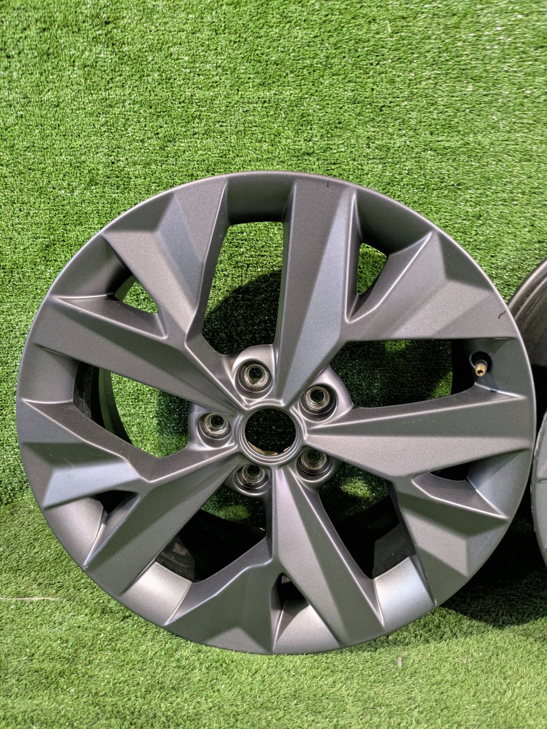 disk disk hliníkový KIA SPORTAGE V GT 18" x 7.5 ET51 NR.F235