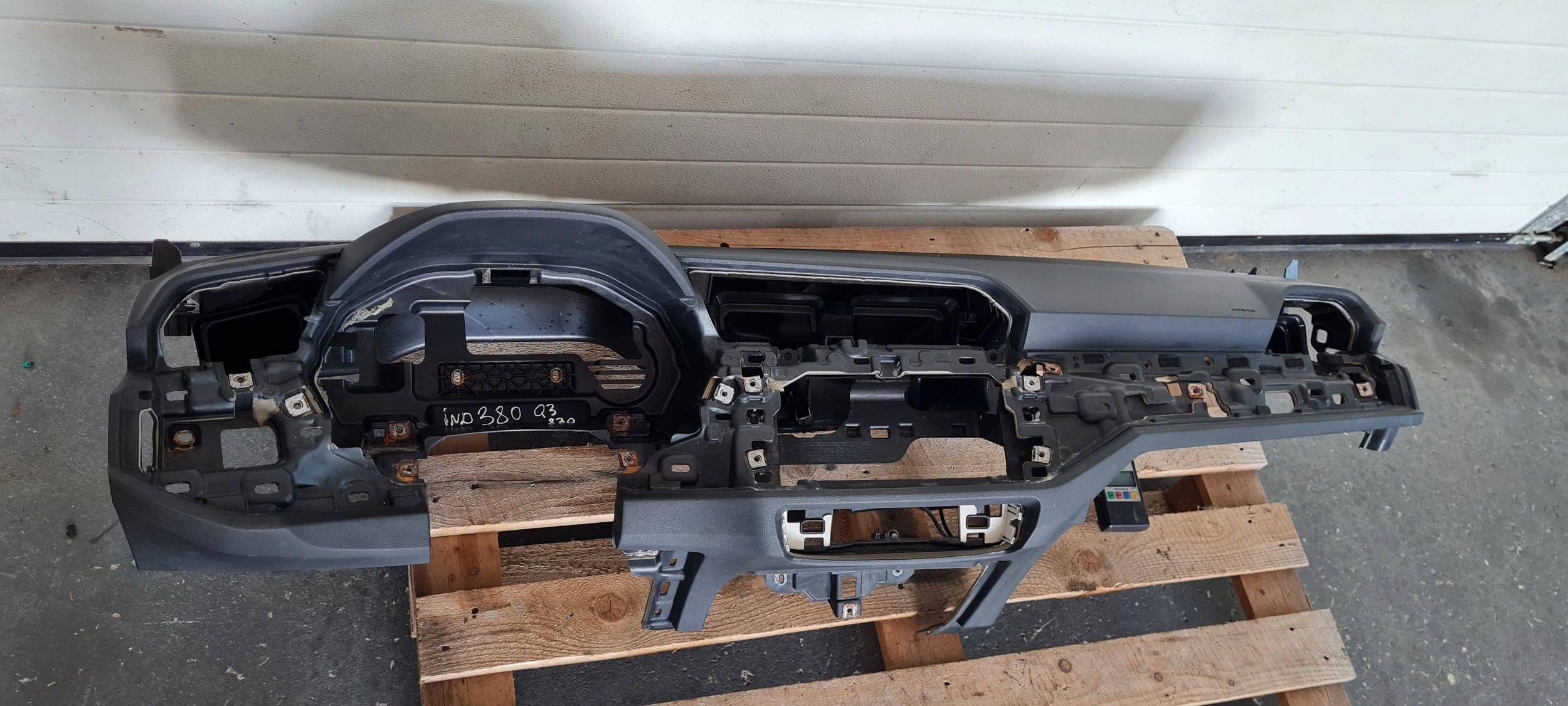 Q3 83A dashboard instrument panel cockpit console EU bang OLUFSEN 83B857001A