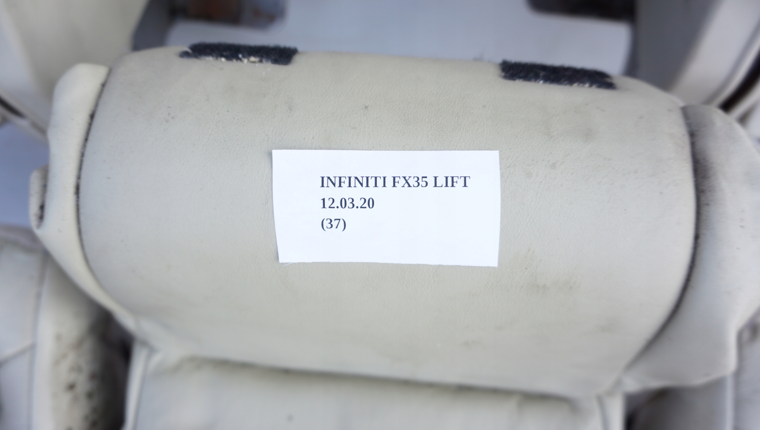 диван INFINITI FX35 FX45 06-08 РЕСТАЙЛИНГ