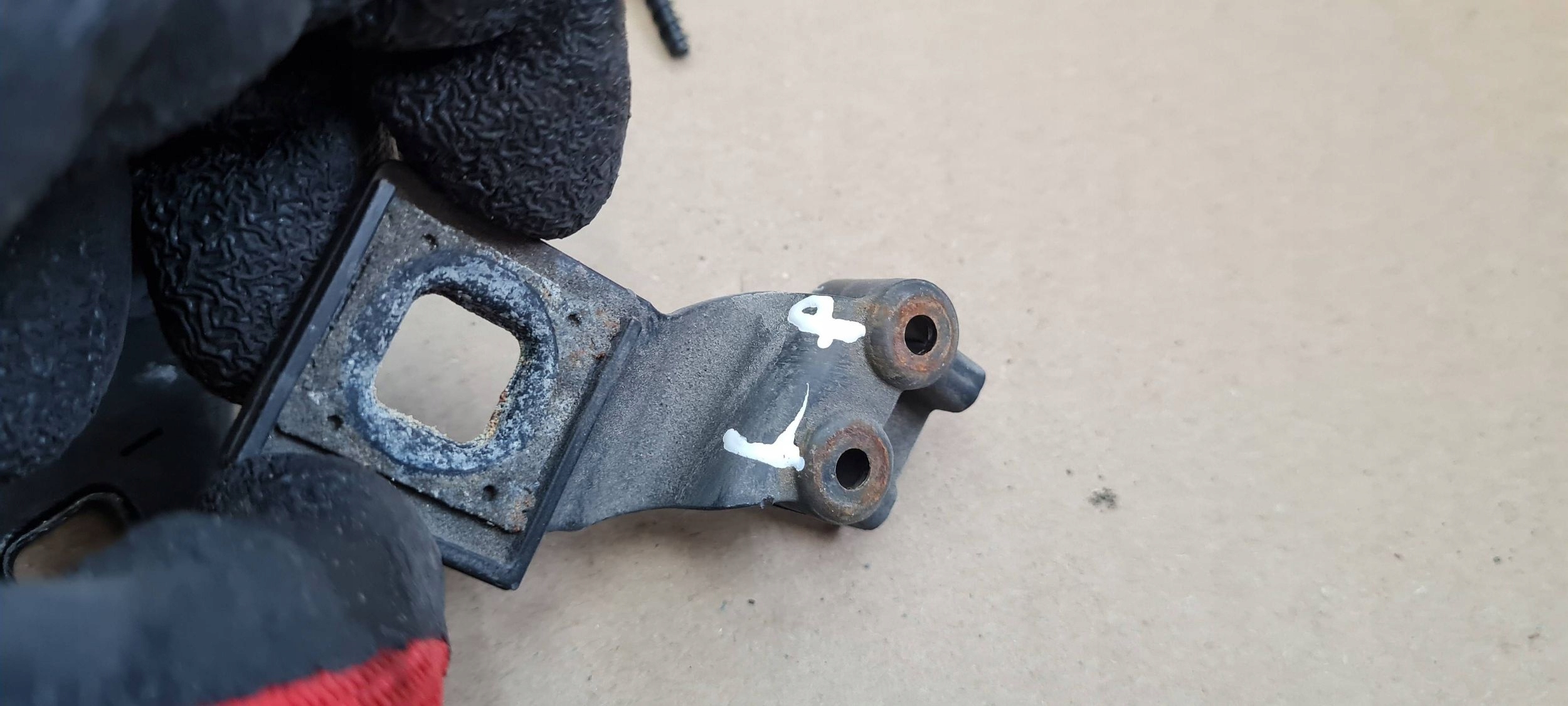 A5 8T LIFT S5 bracket holder lights left left front 1301330049 A4 B8 S4