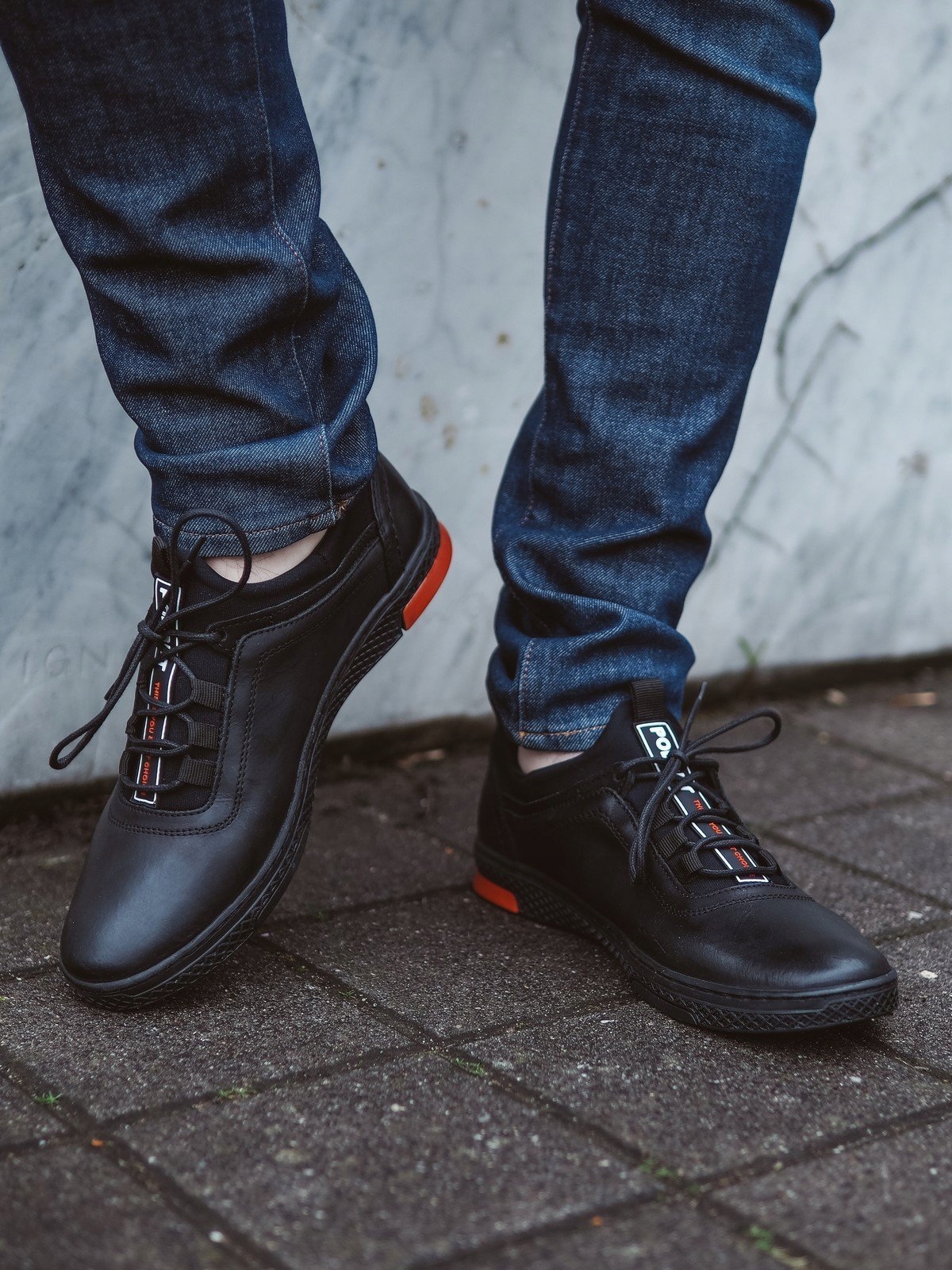 ZESTAW MYDŁO DO CZYSZCZENIA SKÓRY RENOWATOR GĄBKA EAN (GTIN) 5902367982294