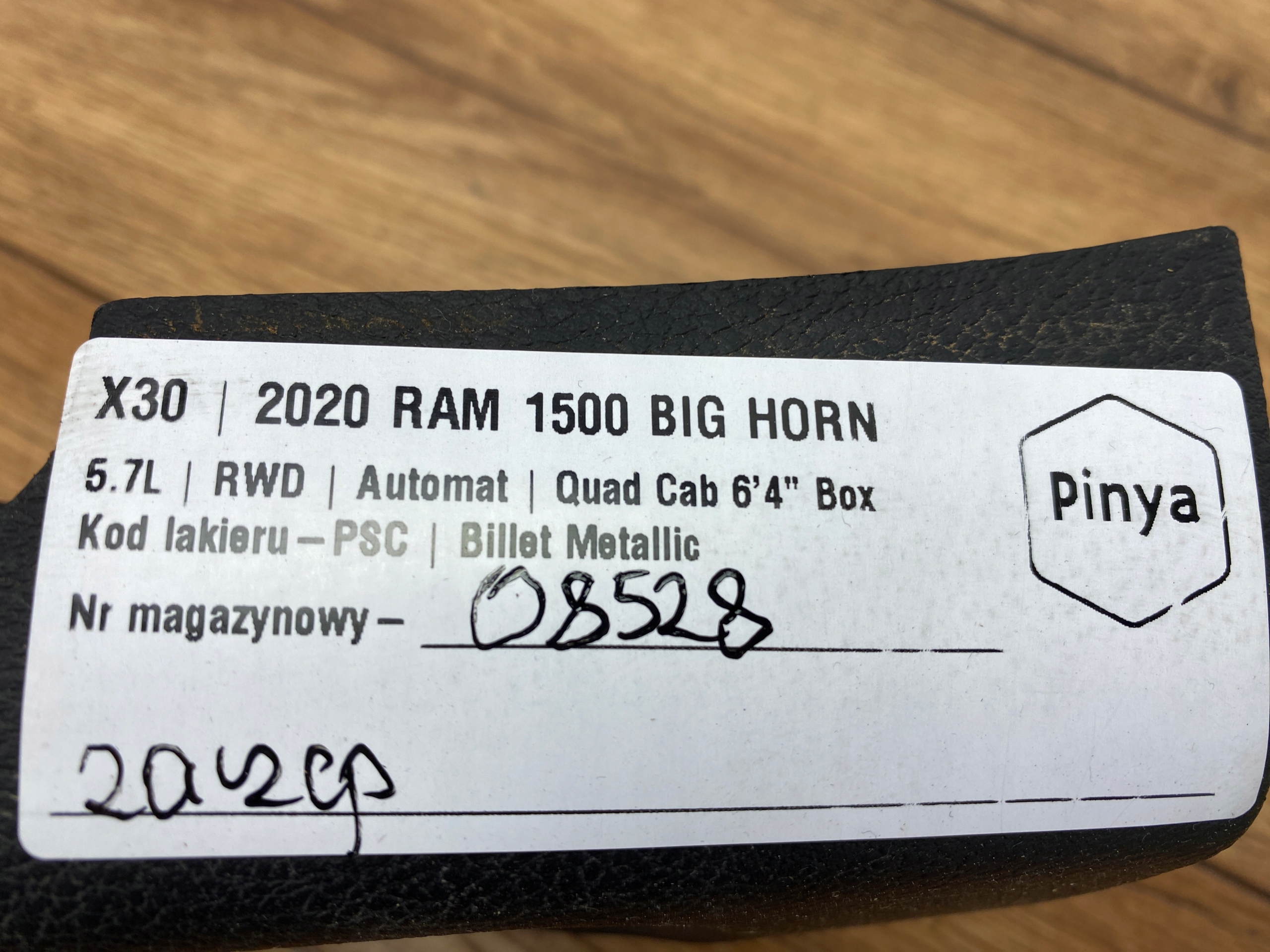 switch button control of the lights Ram 1500 2019+ USA