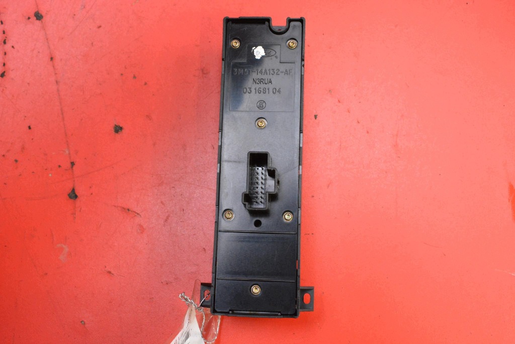 vezérlő panel ablak EU 3M5T-14A132-AF FORD FOCUS MK2 5D HB 04-08