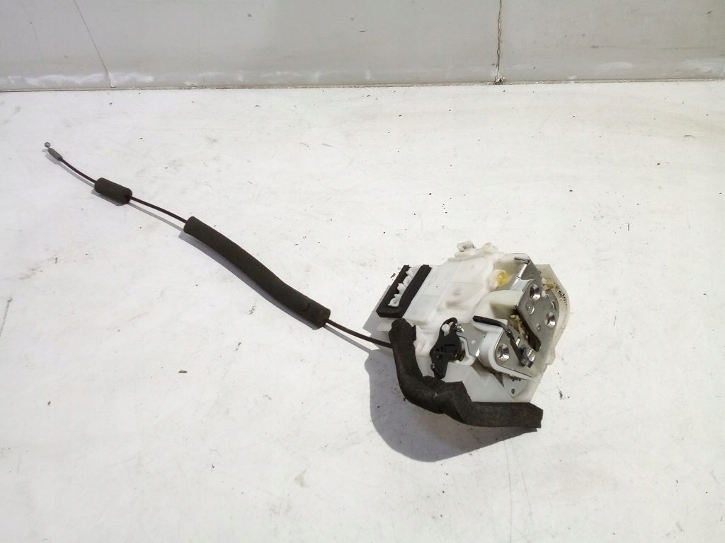 Subaru Outback IV lock left rear part