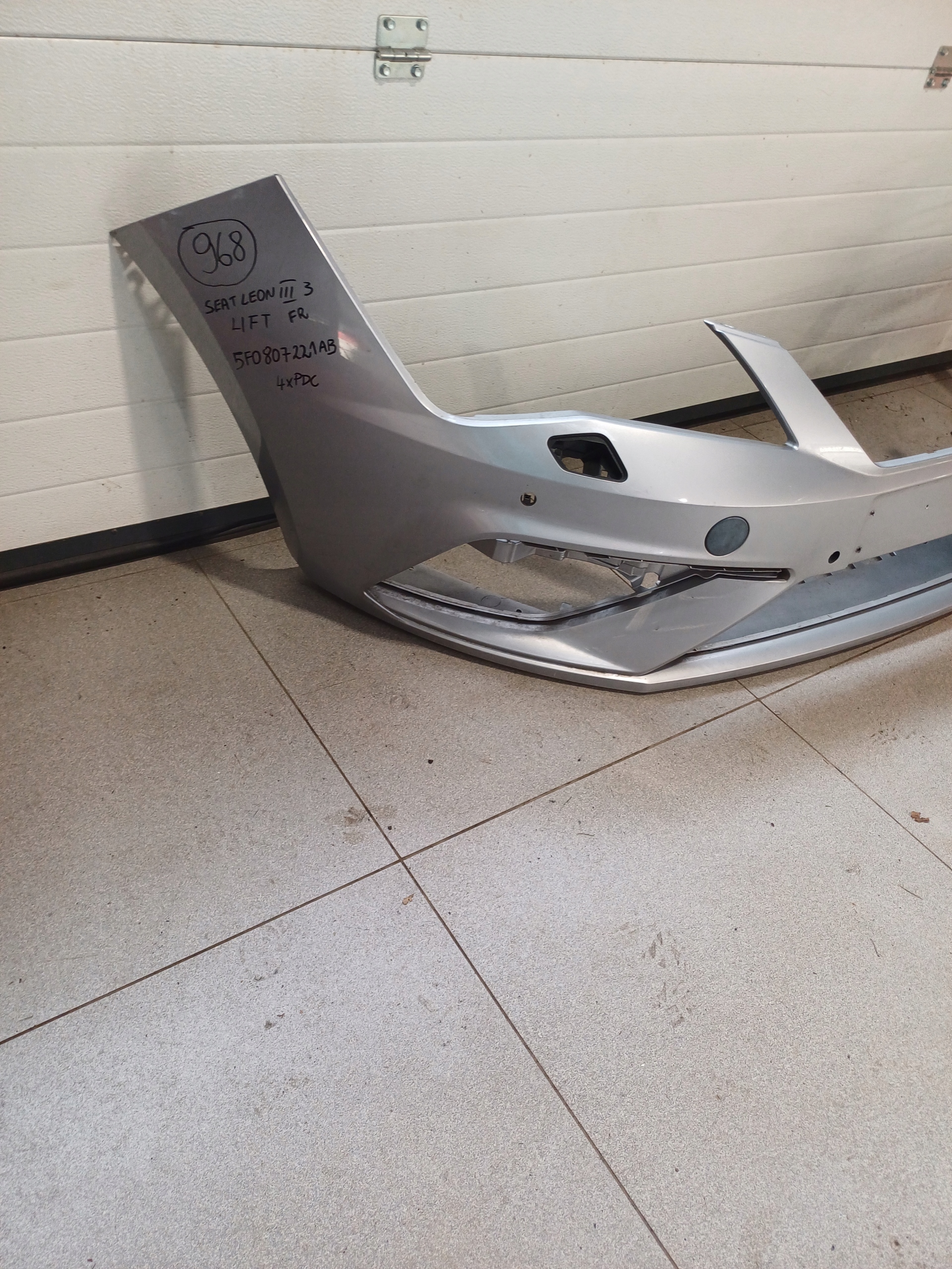 bumper front front SEAT LEON 3 III FR LIFT 4 X PDC washer 5F0807221AB