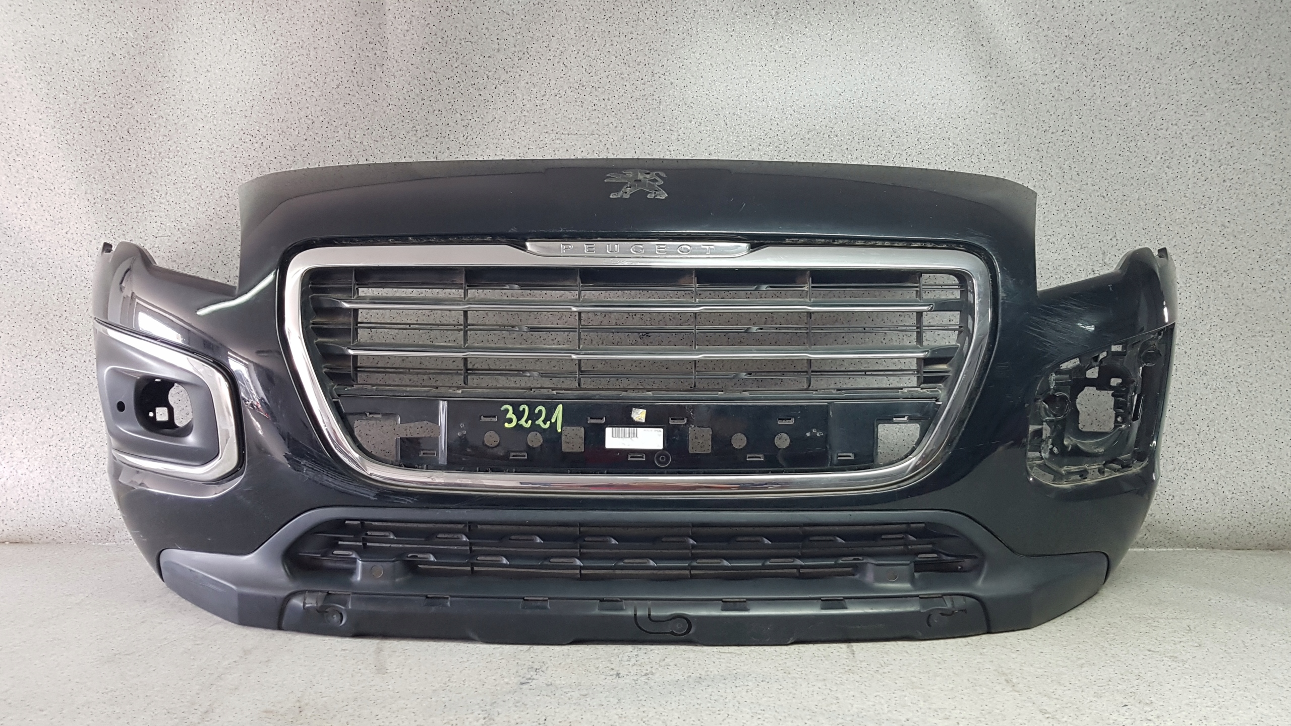 PEUGEOT 3008 LIFT 2012 - bumper front 3221