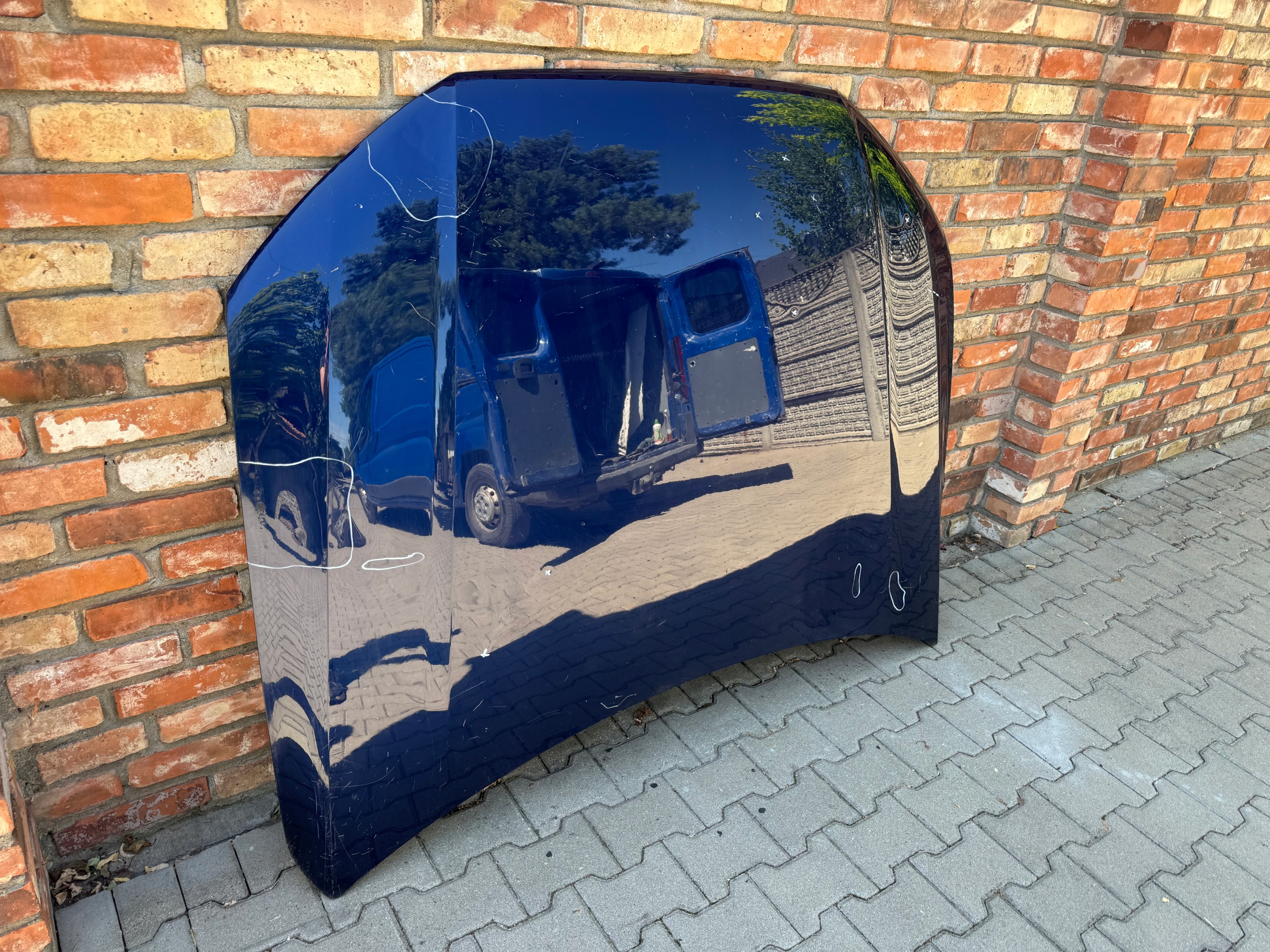 AUDI Q7 4M 2015- MASKA GIEŁDA POZNAŃ Numer katalogowy części AUDI Q7 4M 2015- MASKA GIEŁDA POZNAŃ